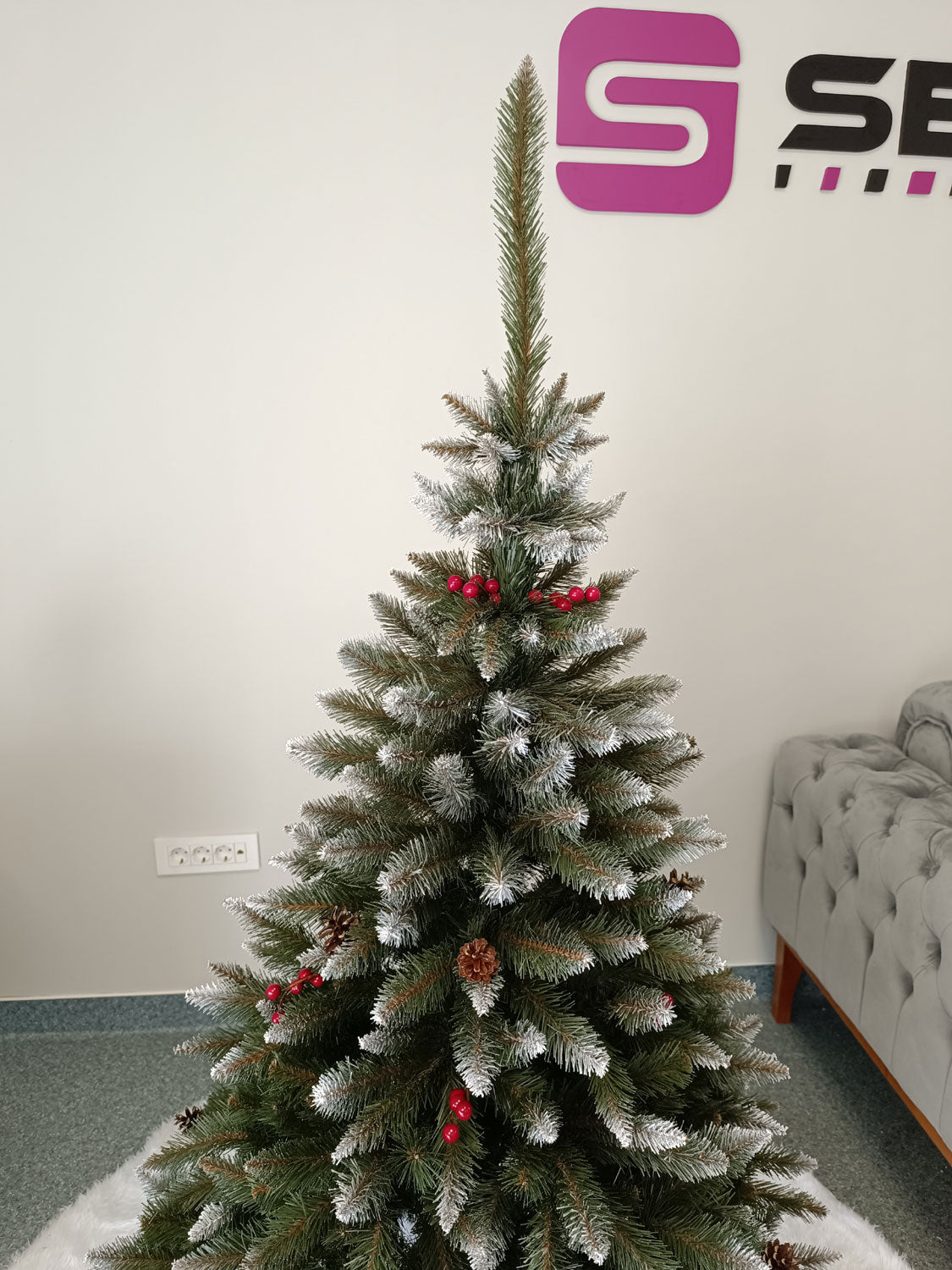 Brad artificial Christmas Deluxe by Sersimo, Frasin de Munte, 2D, 150cm