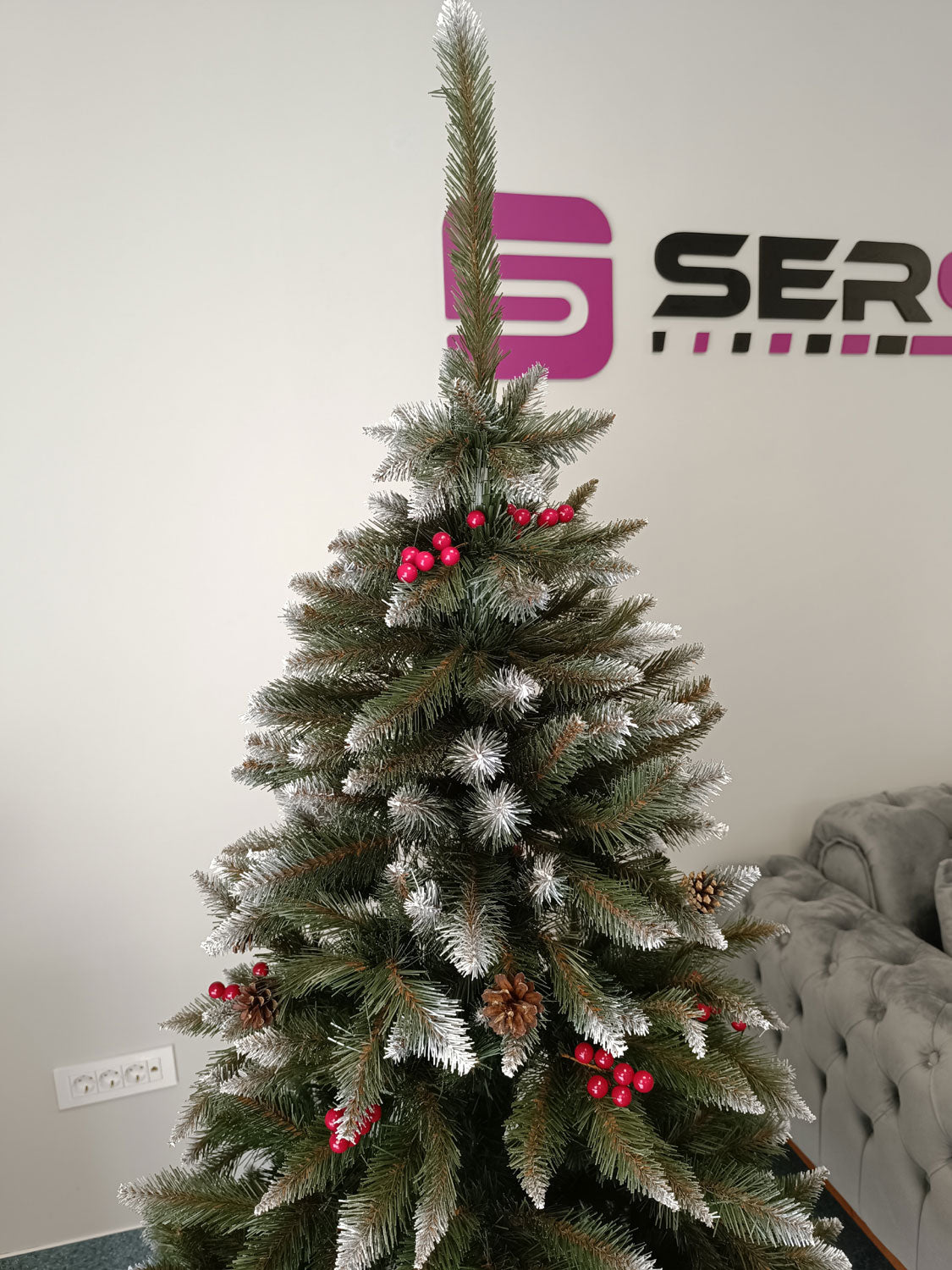 Brad artificial Christmas Deluxe by Sersimo, Frasin de Munte, 2D, 180cm