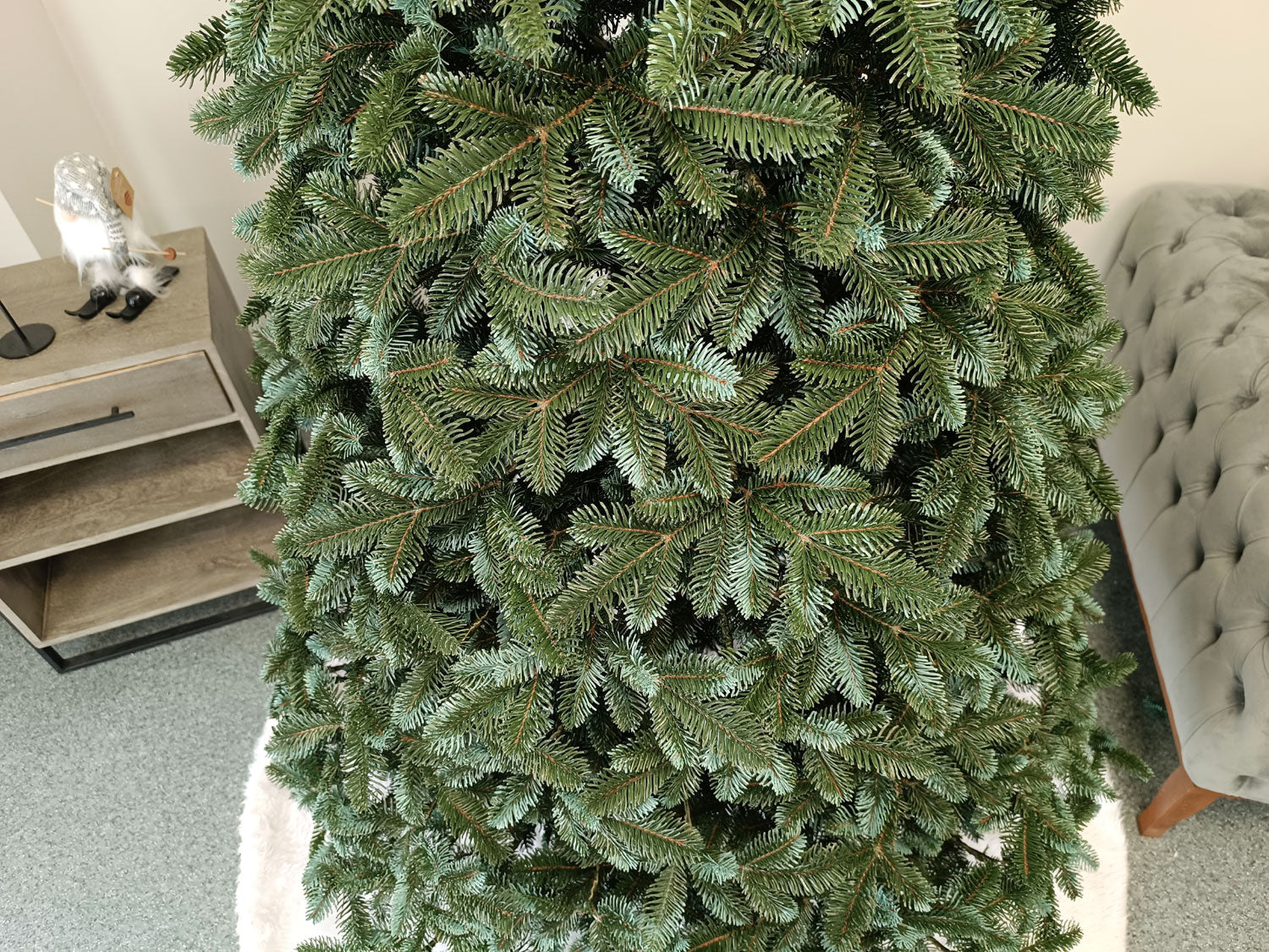 Brad artificial Christmas Deluxe by Sersimo, Canada argintiu, 3D, 210cm