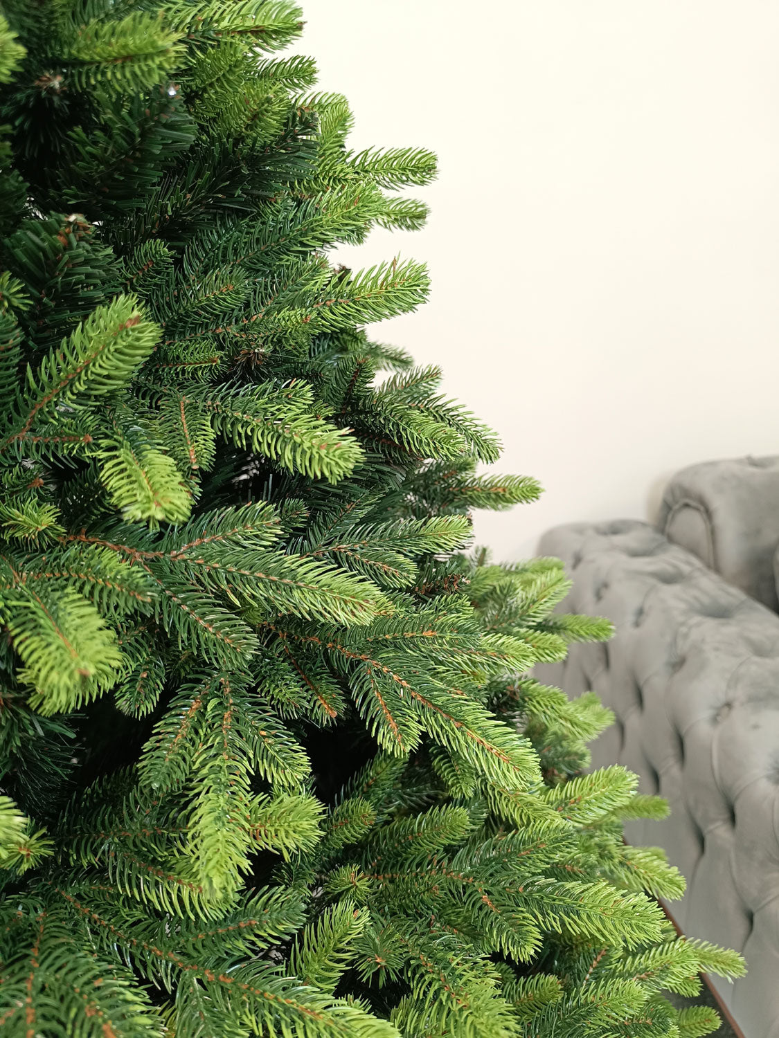 Brad artificial Christmas Deluxe by Sersimo, Carpati cu varfuri verzi, 2D+3D, 210cm
