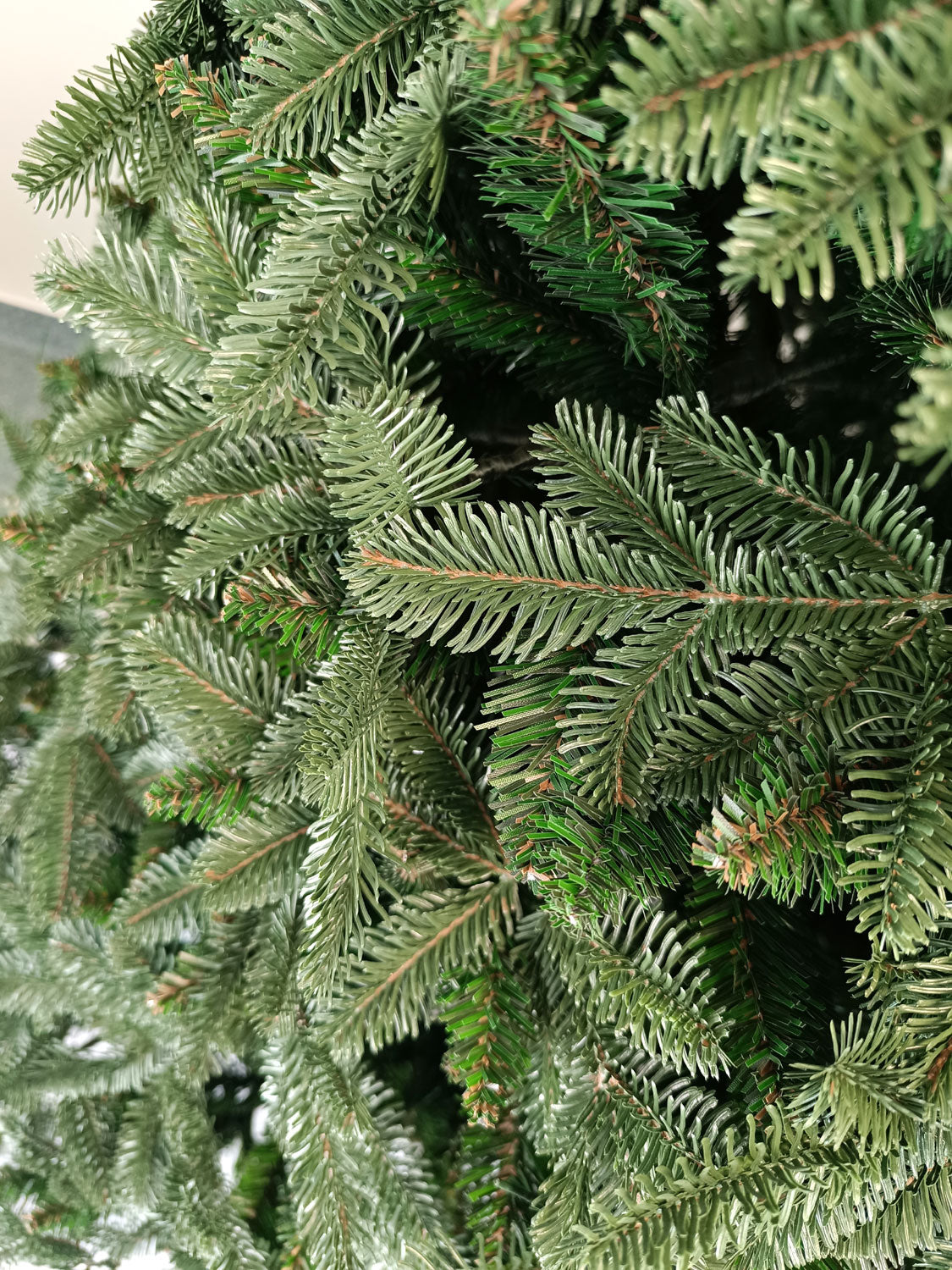 Brad artificial Christmas Deluxe by Sersimo, Canada Mix, 2D+3D, 230cm