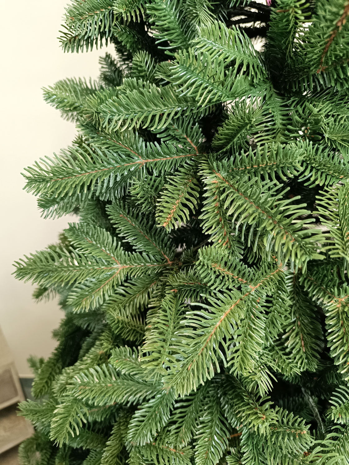 Brad artificial Christmas Deluxe by Sersimo, Canada verde, 3D, 210cm