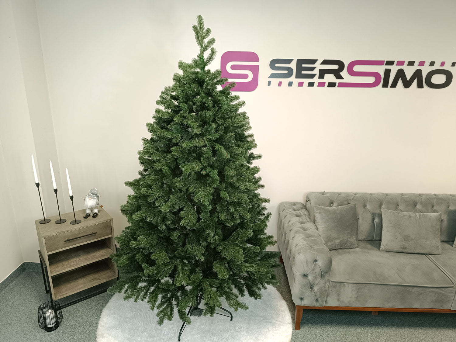 Brad artificial Christmas Deluxe by Sersimo, Kovalivska verde, 3D, 210cm