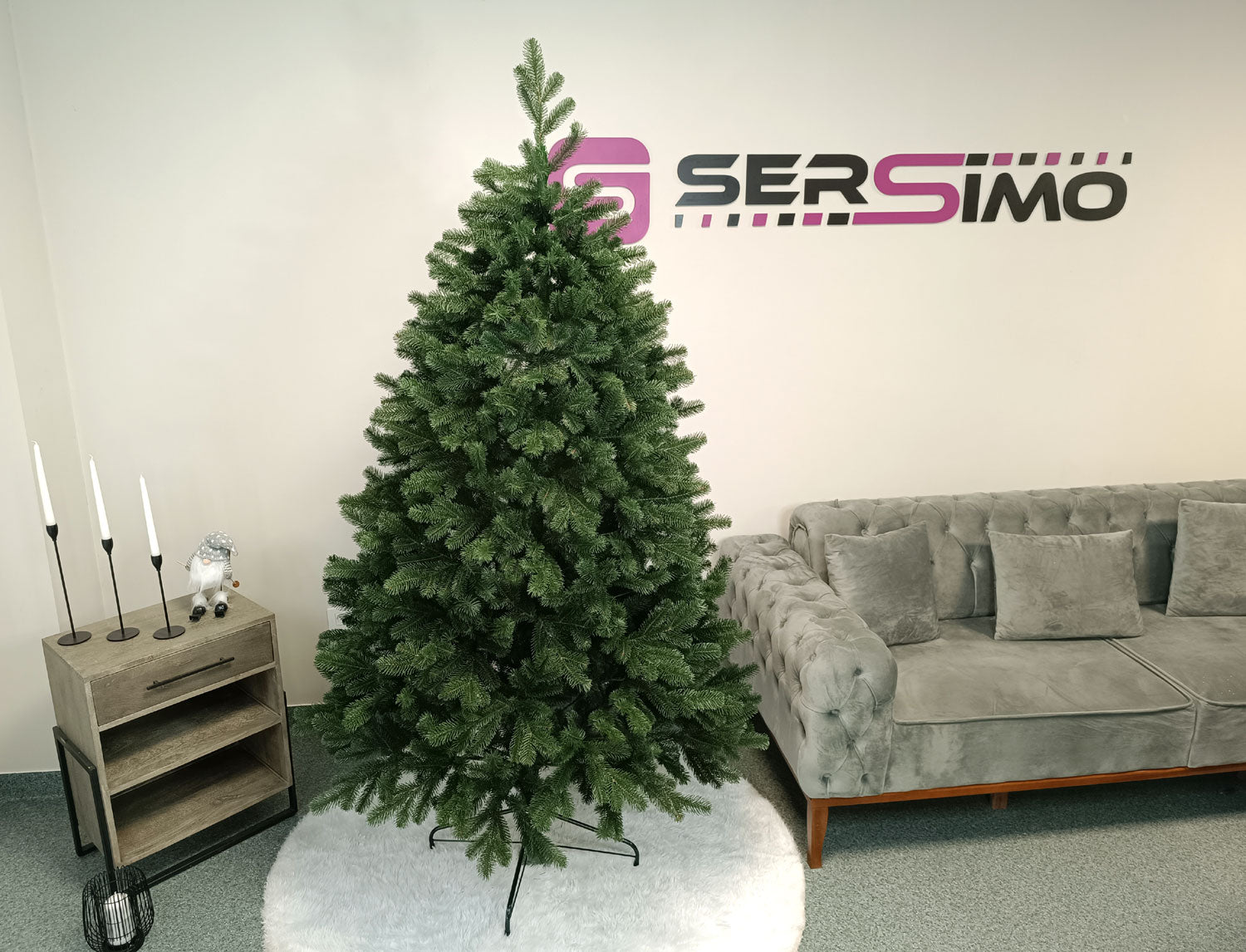 Brad artificial Christmas Deluxe by Sersimo, Kovalivska verde, 3D, 210cm
