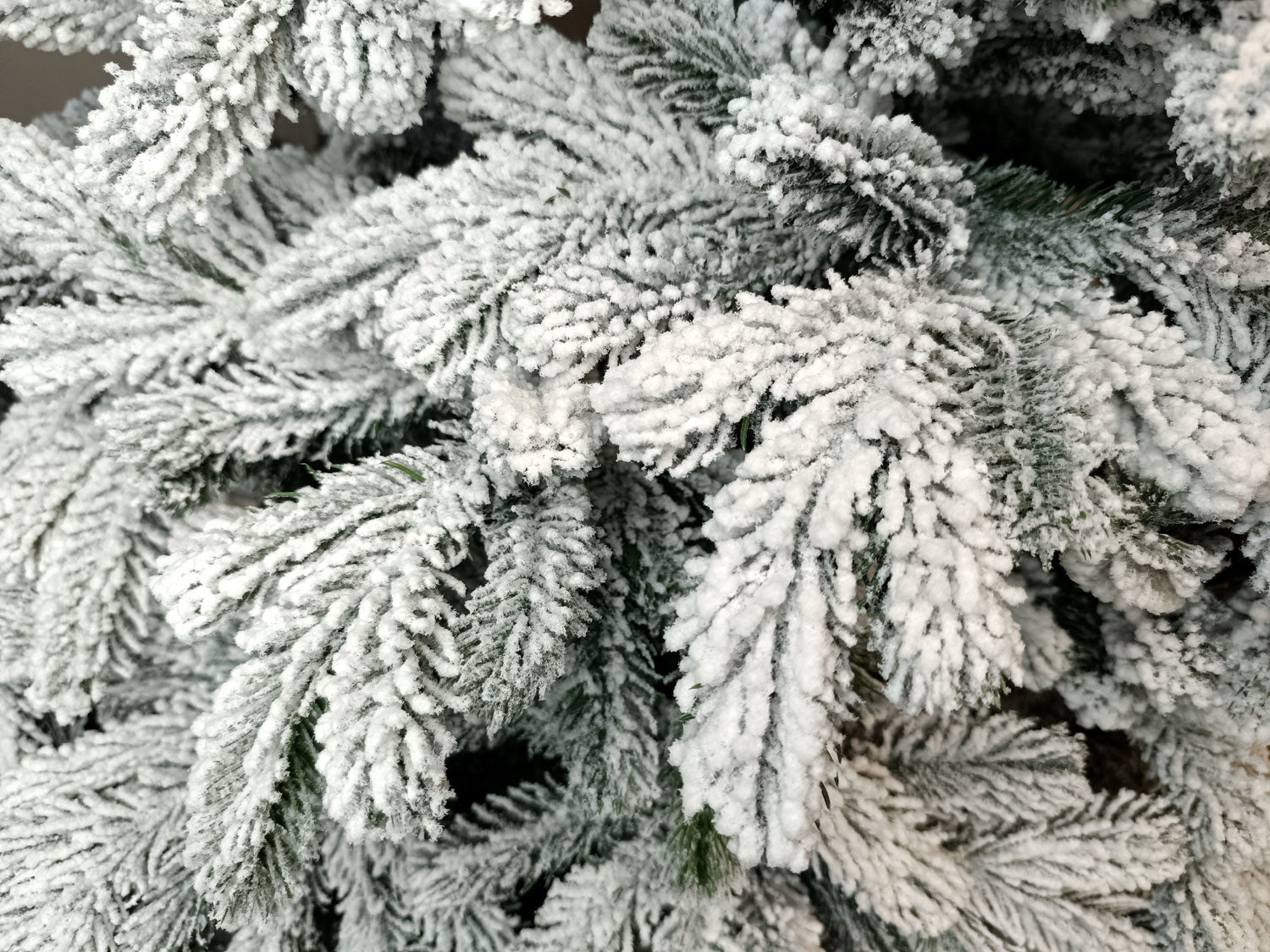 Brad artificial Christmas Deluxe by Sersimo, Kovalivska nins, 3D, 230cm