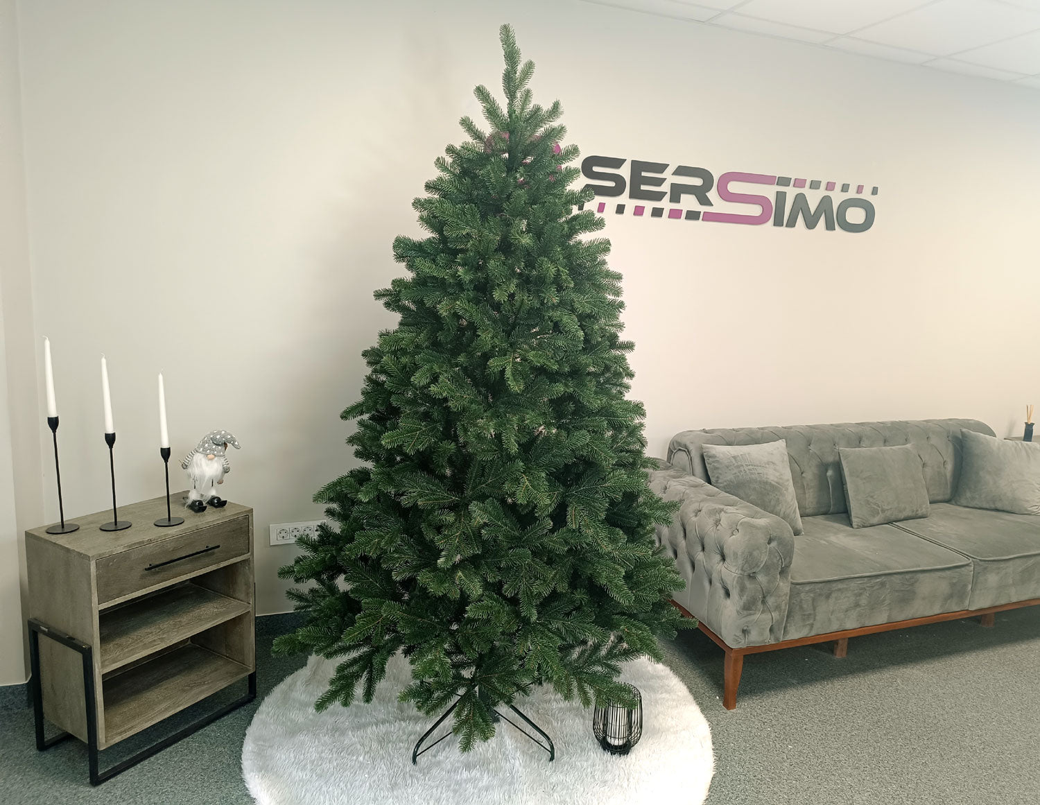 Brad artificial Christmas Deluxe by Sersimo, Kovalivska verde, 3D, 210cm