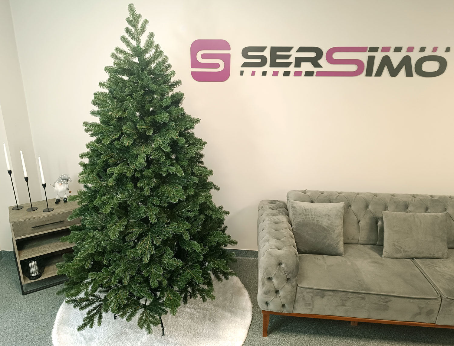 Brad artificial Christmas Deluxe by Sersimo, Kovalivska verde, 3D, 210cm