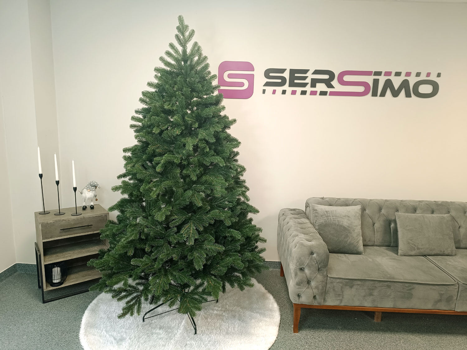Brad artificial Christmas Deluxe by Sersimo, Kovalivska verde, 3D, 210cm