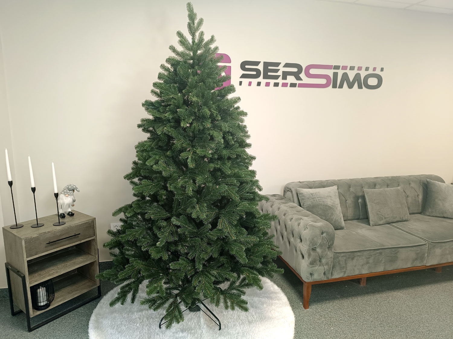 Brad artificial Christmas Deluxe by Sersimo, Kovalivska verde, 3D, 210cm