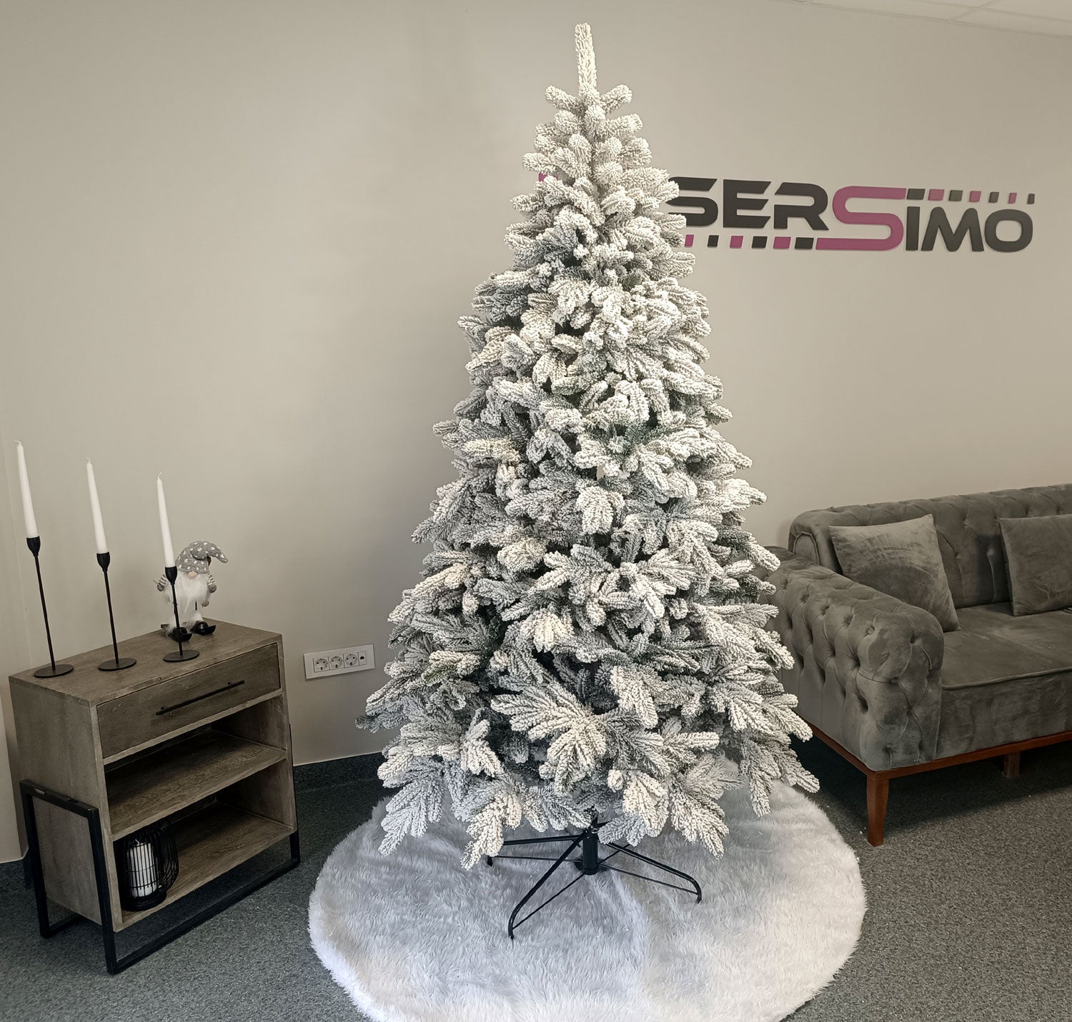 Brad artificial Christmas Deluxe by Sersimo, Kovalivska nins, 3D, 210cm