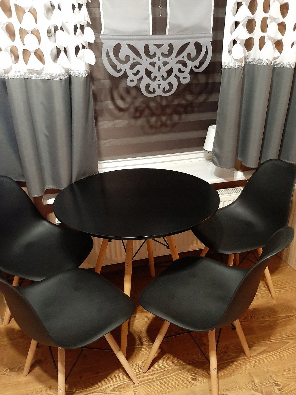Set 4 scaune dining Scandinav pentru bucatarie, 38x42x82cm, negru