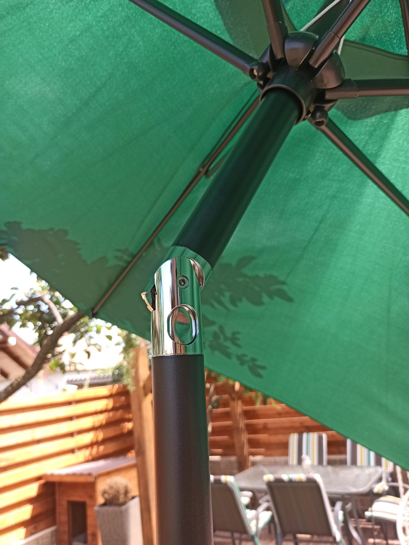 Umbrela terasa gradina, cu manivela si inclinare, GU24, diametru 300cm, Verde