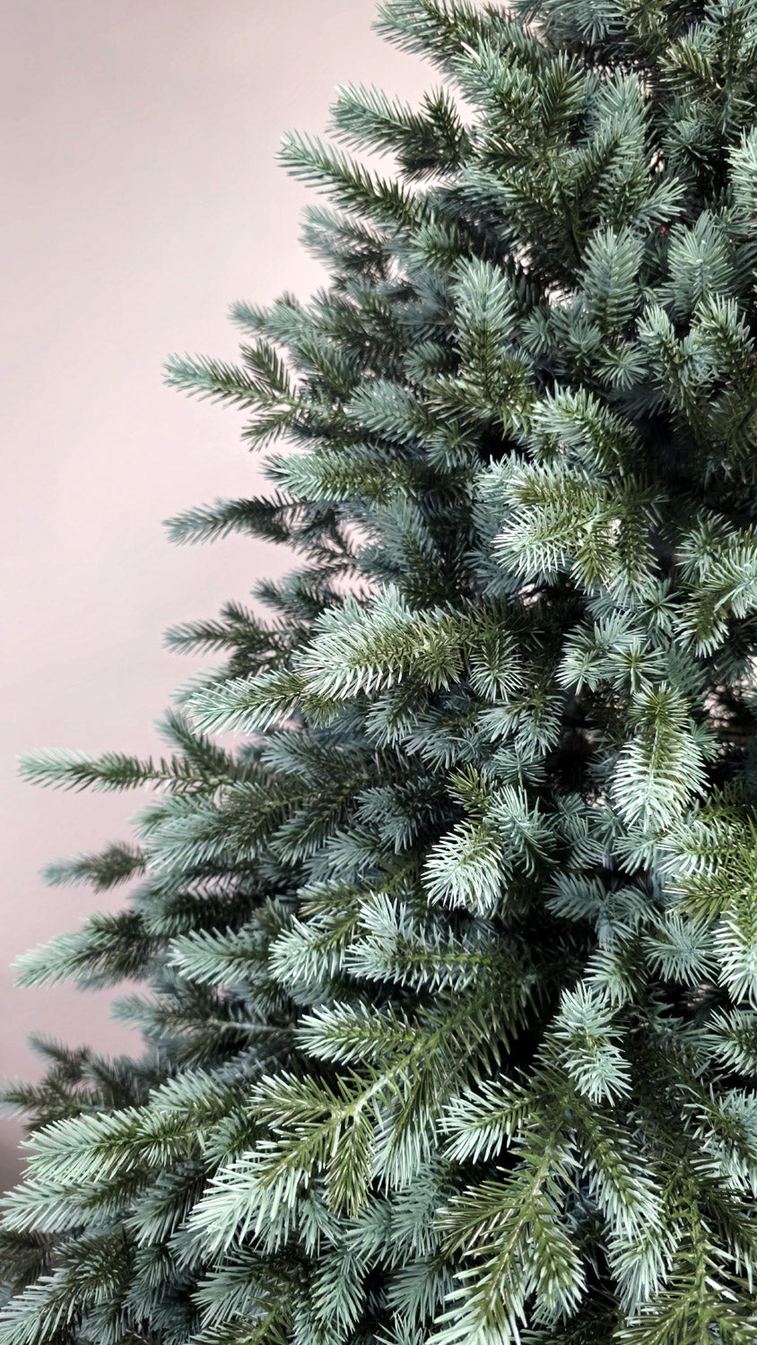 Brad artificial Christmas Deluxe by Sersimo, Alaska Select verde argintiu, integral 3D, 210 cm