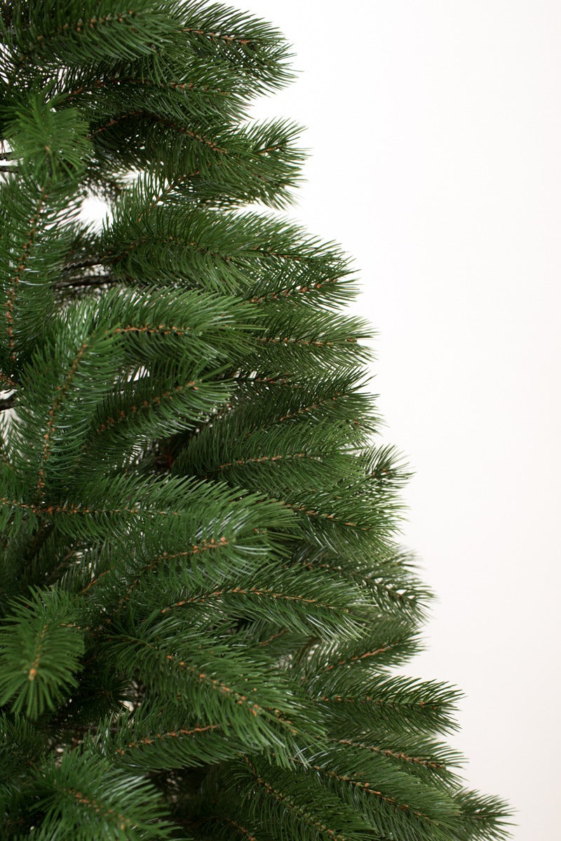 Brad artificial Christmas Deluxe by Sersimo, Bukovel Select, integral 3D, 210cm