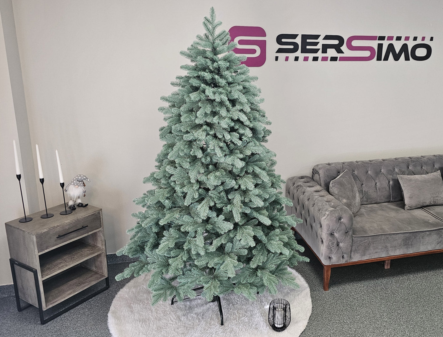 Brad artificial Christmas Deluxe by Sersimo, Kovalivska argintiu, 3D, 210 cm