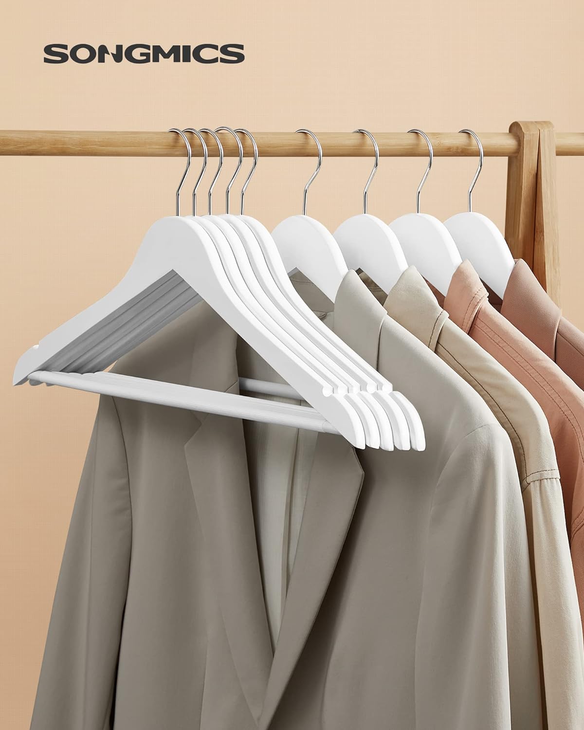 SONGMICS Set de 50 umerase din lemn, cu bara anti-alunecare pentru pantaloni, carlig pivotant la 360°, 45cm, alb