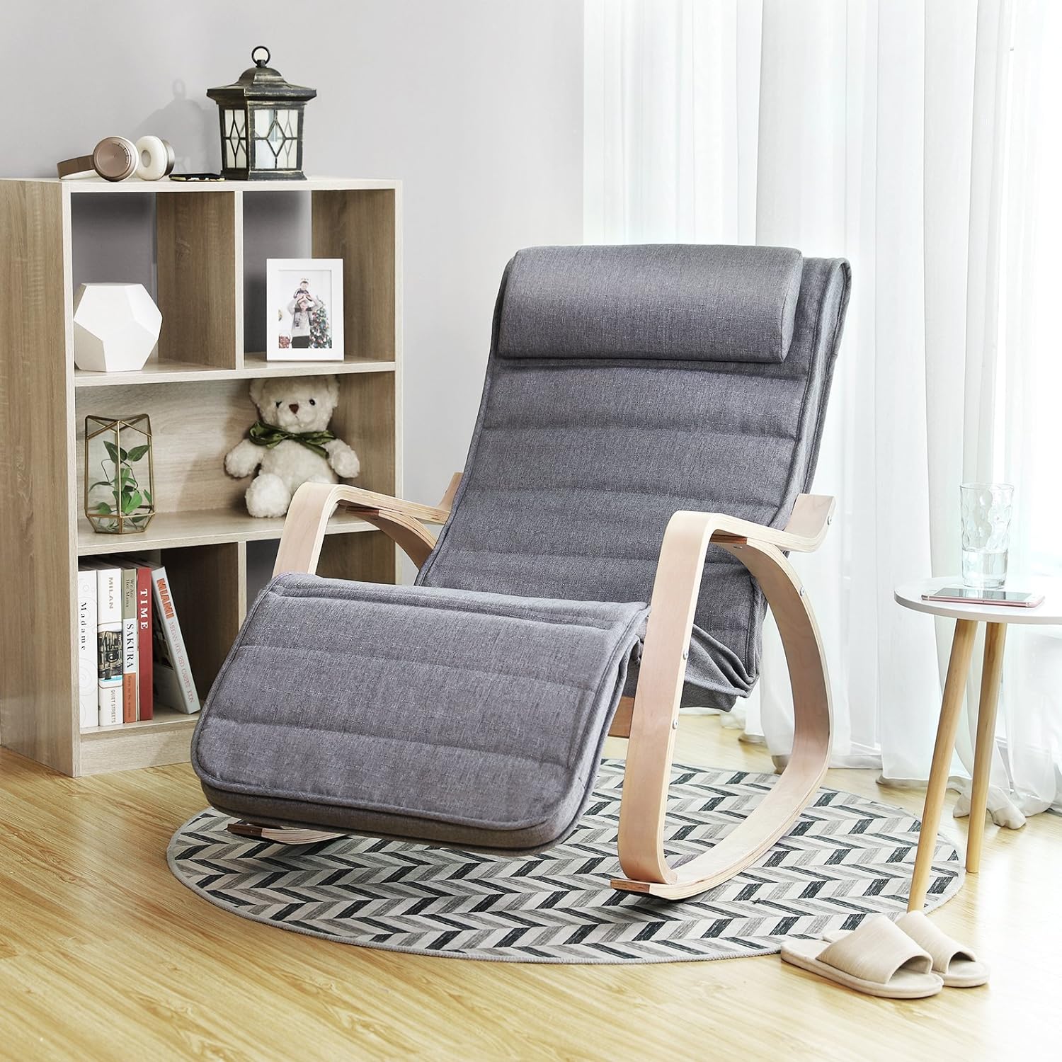 SONGMICS Scaun balansoar din lemn, suport picioare reglabil, maxim 150kg, 55x122x84cm, gri inchis