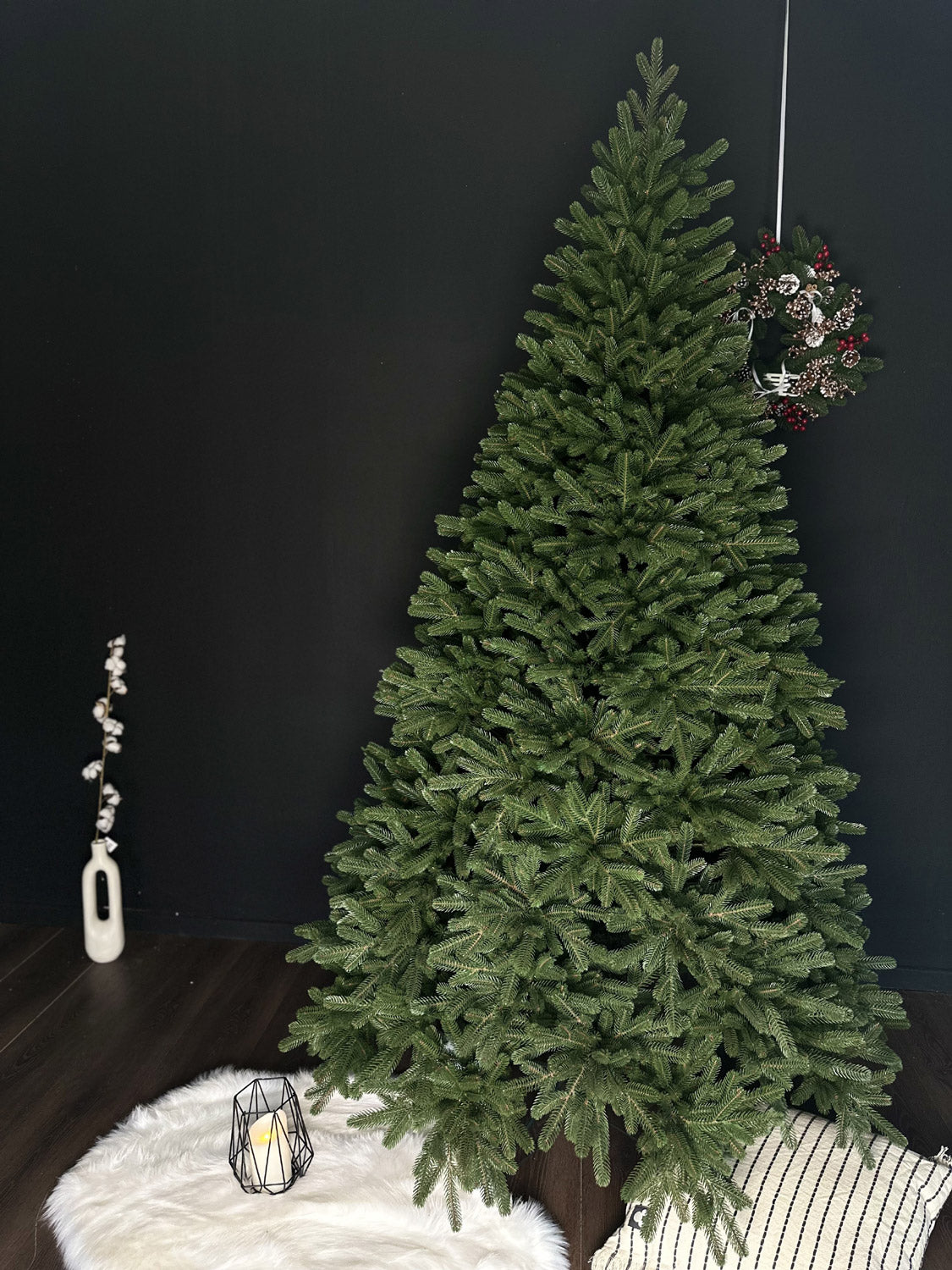 Brad artificial Christmas Deluxe by Sersimo, Carpati, 2D+3D, 210cm