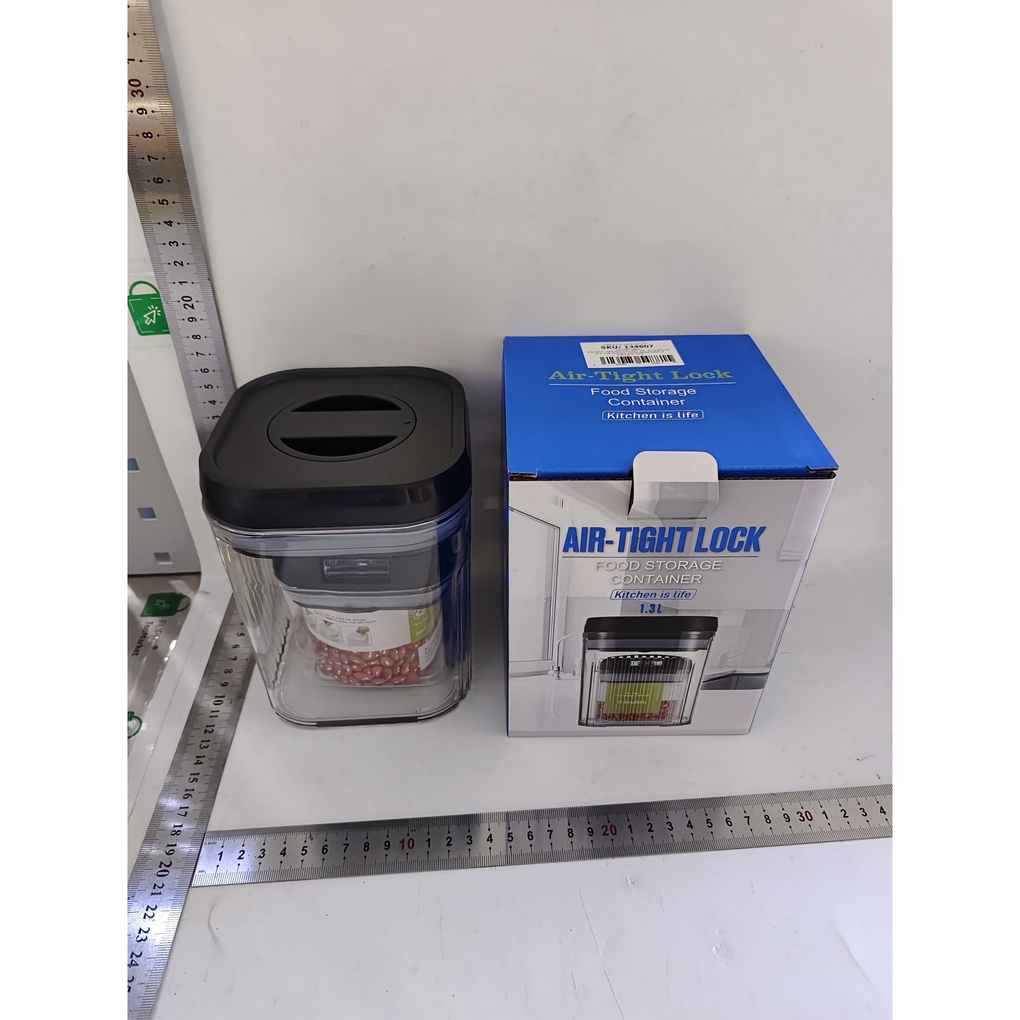Cutii de Depozitare Alimente, Set din 2 Cutii de Tip Container de 0.5 si 1.3 l, Recipiente pentru Cereale in Bucatarie, Transparente cu Capac Negru