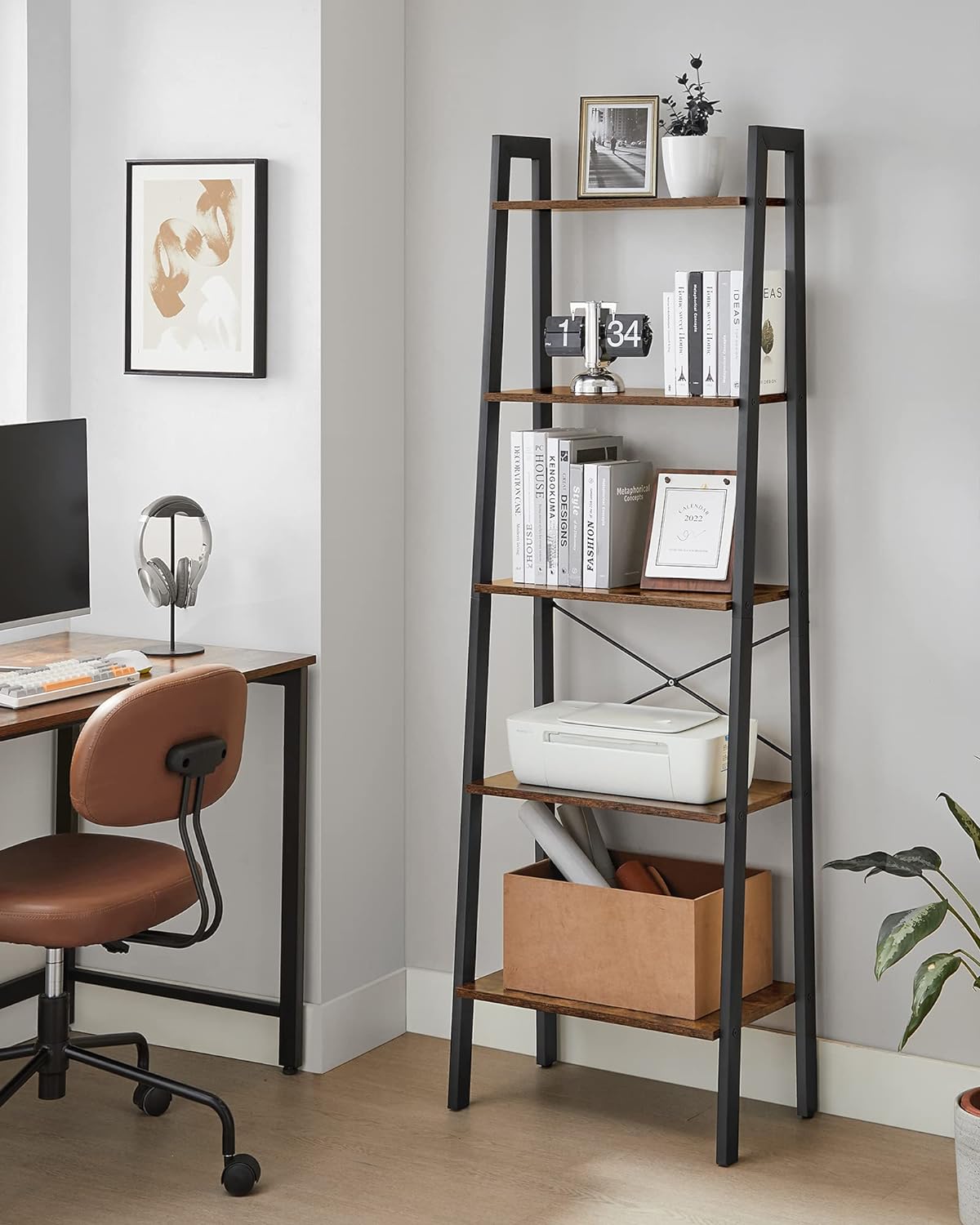 VASAGLE Biblioteca tip scara, cadru otel cu 5 polite din MDF, stil industrial, 56x34x172cm, maro rustic si negru