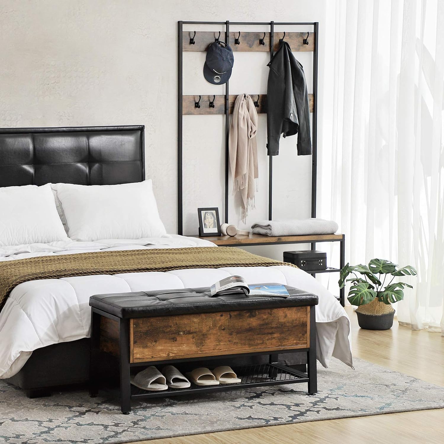 VASAGLE Pantofar de lemn cu spatiu de depozitare tip banca, cu sezut captusit si polita depozitare, stil industrial, 100x40x47cm, maro rustic si negru