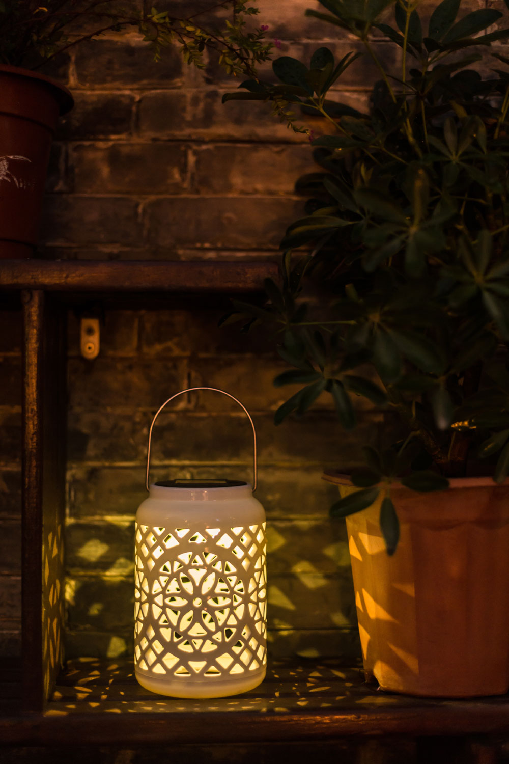 Felinar decorativ solar, LED, pentru exterior, 12x12x18.5cm, alb