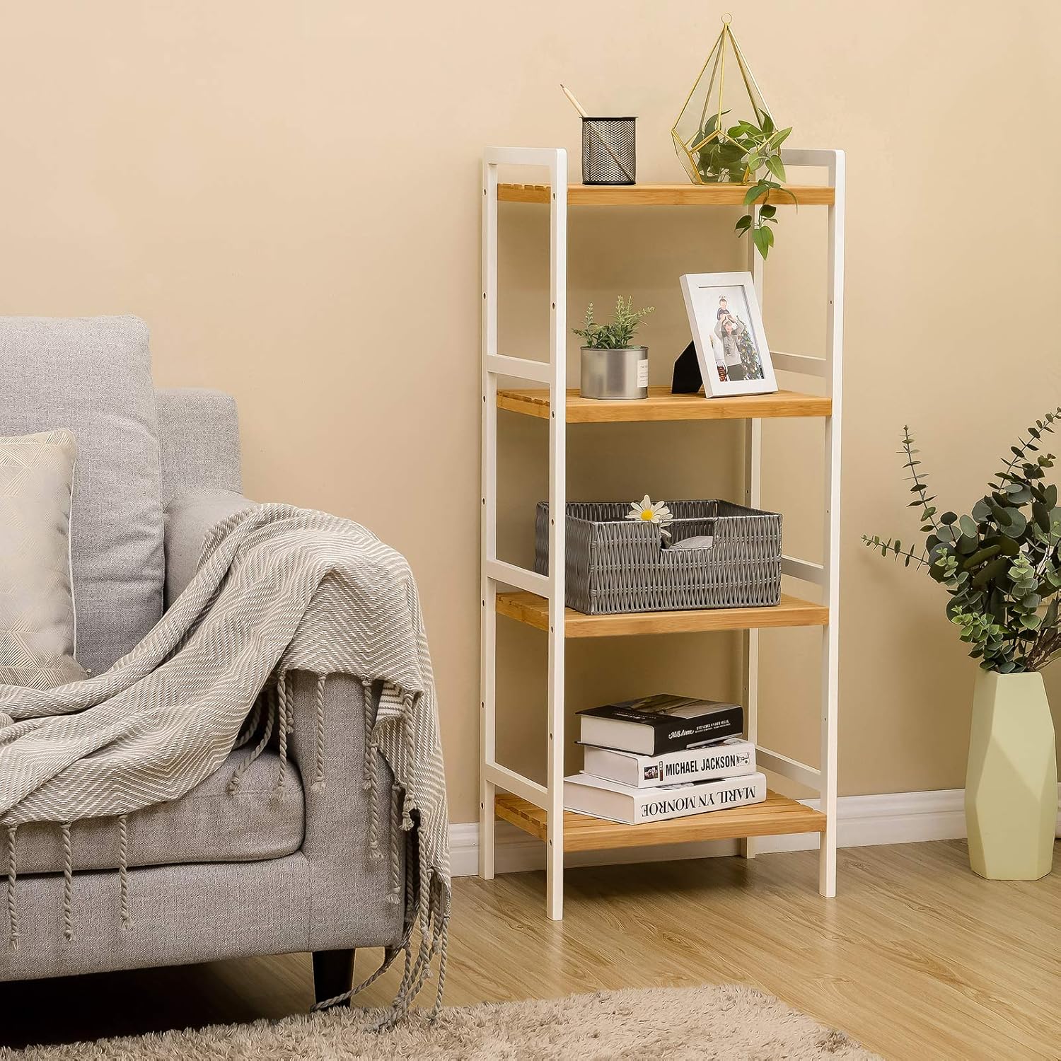 SONGMICS Raft din bambus cu 4 nivele reglabile, pentru bucatarie sau baie, 32x45x111 cm, alb si maro