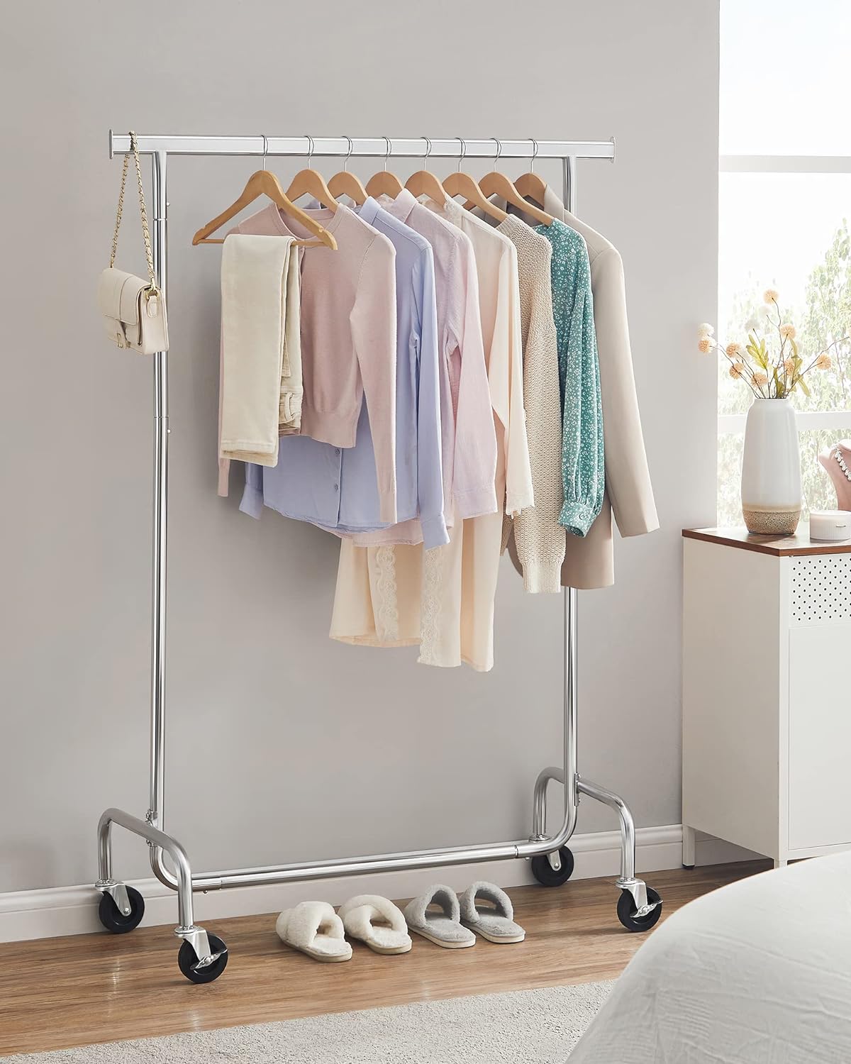 SONGMICS Suport pentru haine cu sina superioara, pe roti, 48x110x163cm, inox argintiu