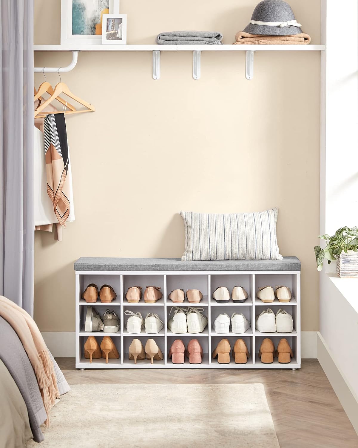 VASAGLE Banca pentru hol cu suport pentru pantofi, 15 compartimente, cu perna, 30x105x48cm, alb