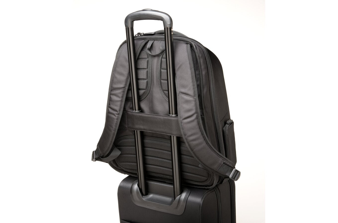 RUCSAC KENSINGTON, pt. notebook de max. 17 inch, 1 compartiment, buzunar frontal x 3 | buzunar lateral x 2, waterproof, poliester, negru, "K60381EU"
