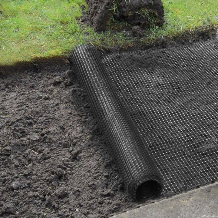 Plasa gradina anti daunatori si cartite, 30g/m2, 2x100metri, neagra