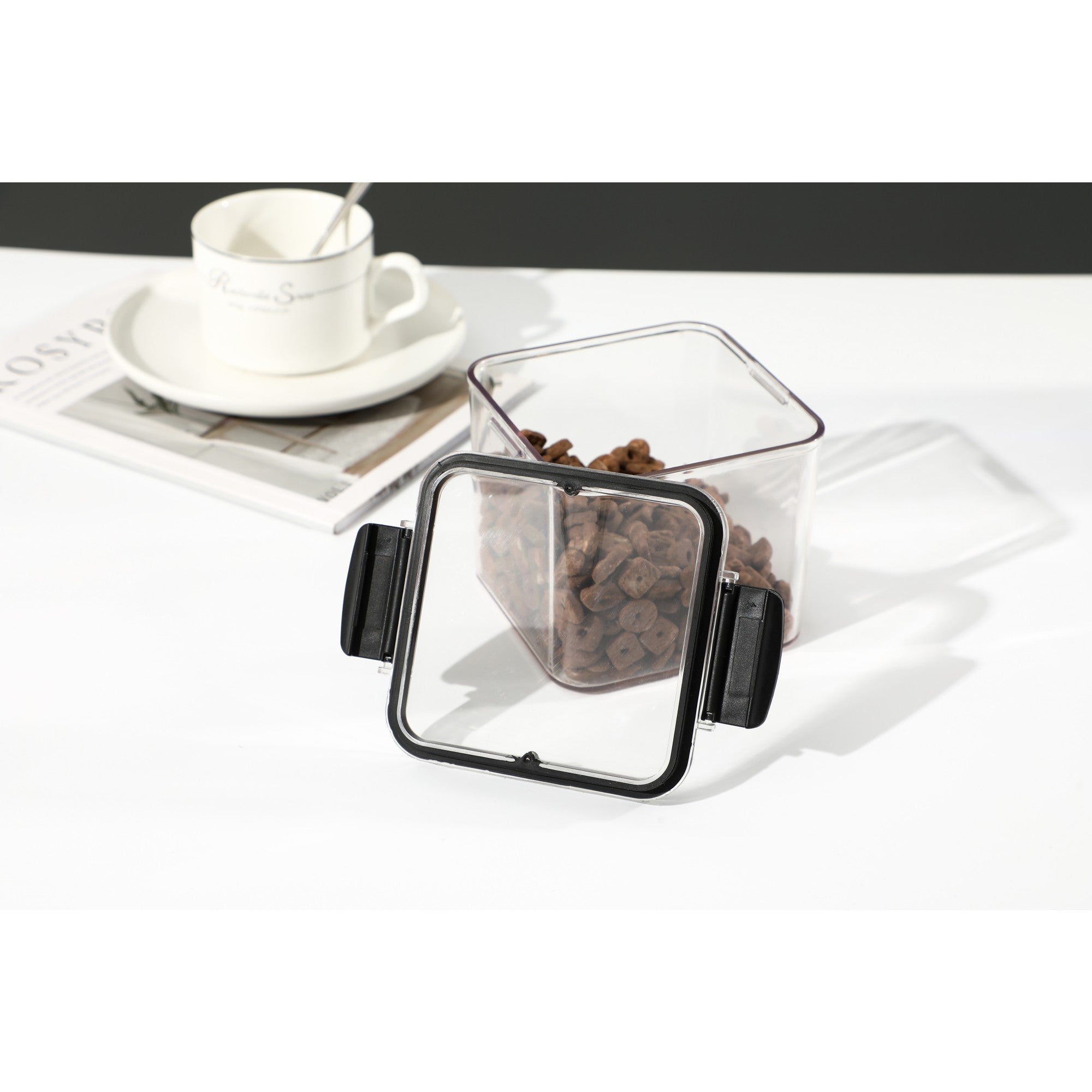 Recipient din Plastic, pentru Alimente/Obiecte, Inchidere Ermetica, 10.2 x 6.6 cm, 460 ml, Transparent