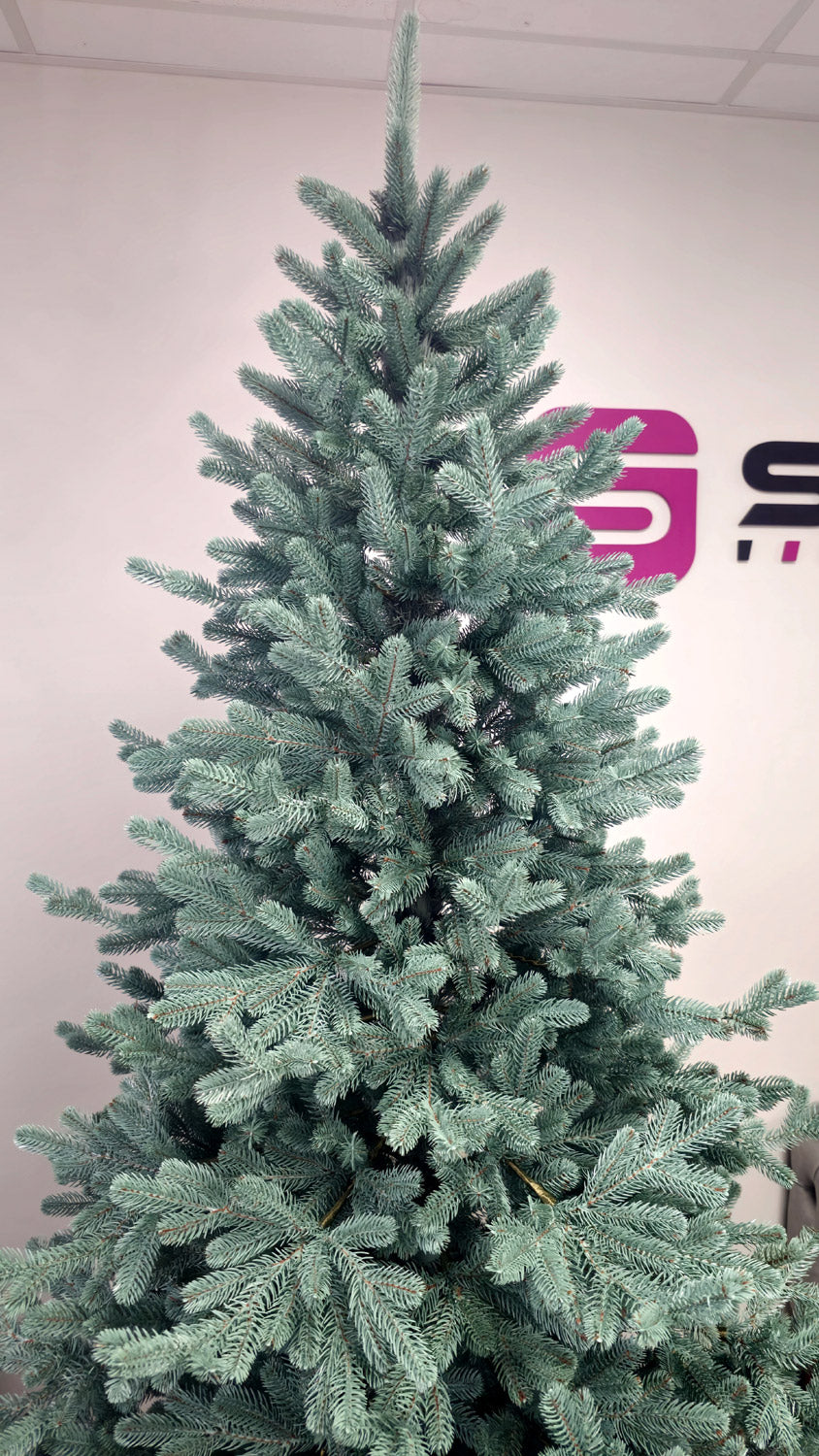 Brad artificial Christmas Deluxe by Sersimo, Viena Select argintiu, integral 3D, 210cm