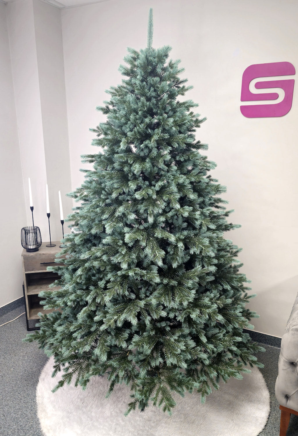 Brad artificial Christmas Deluxe by Sersimo, Alaska Select verde argintiu, integral 3D, 230 cm
