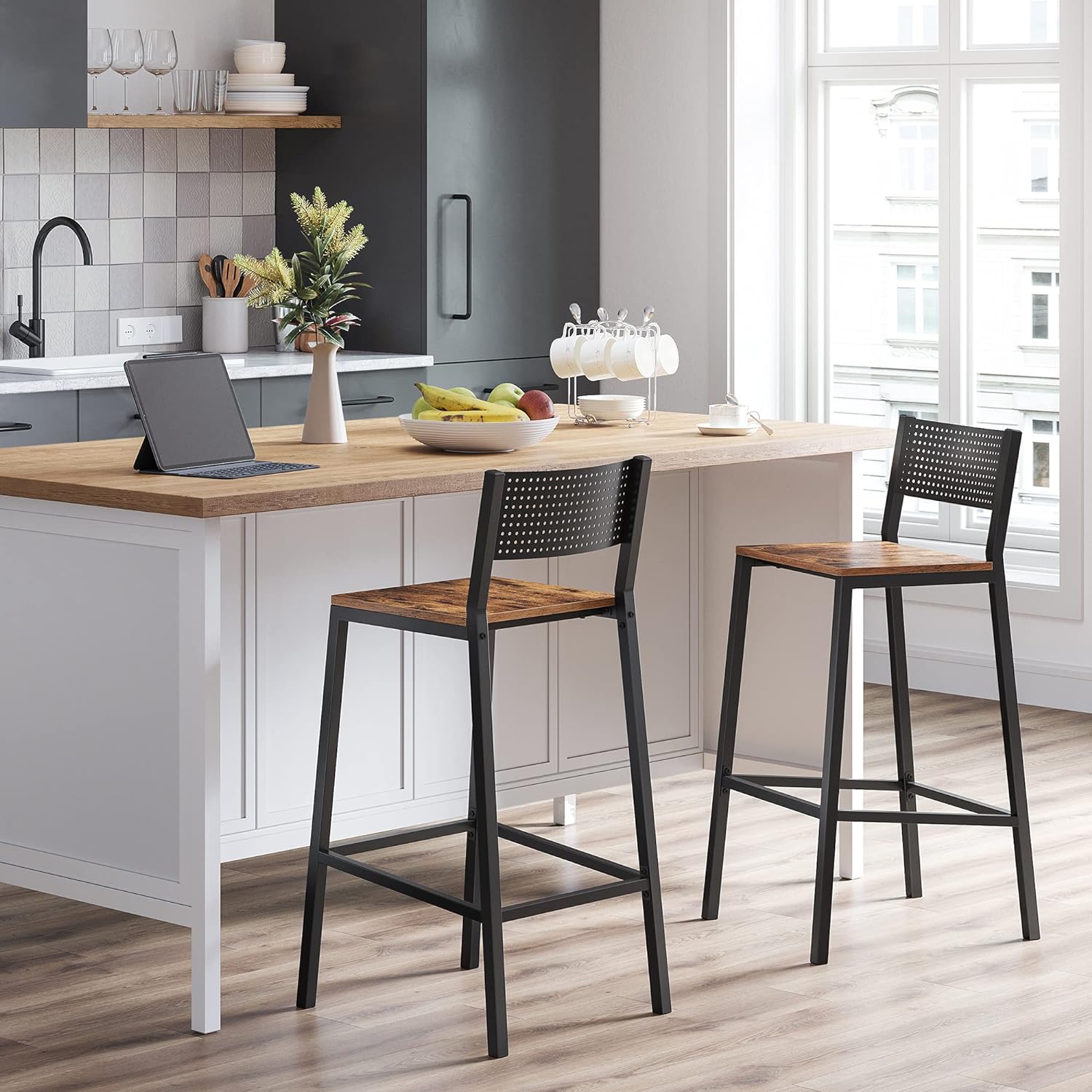 VASAGLE Set 2 scaune de bar, inalte cu spatar, cadru metalic, sezut MDF, industrial, 51x43x97cm, maro rustic si negru