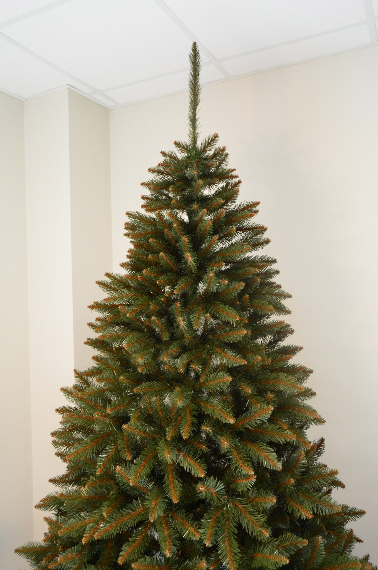 Brad artificial Christmas Deluxe by Sersimo, Royal, 240cm