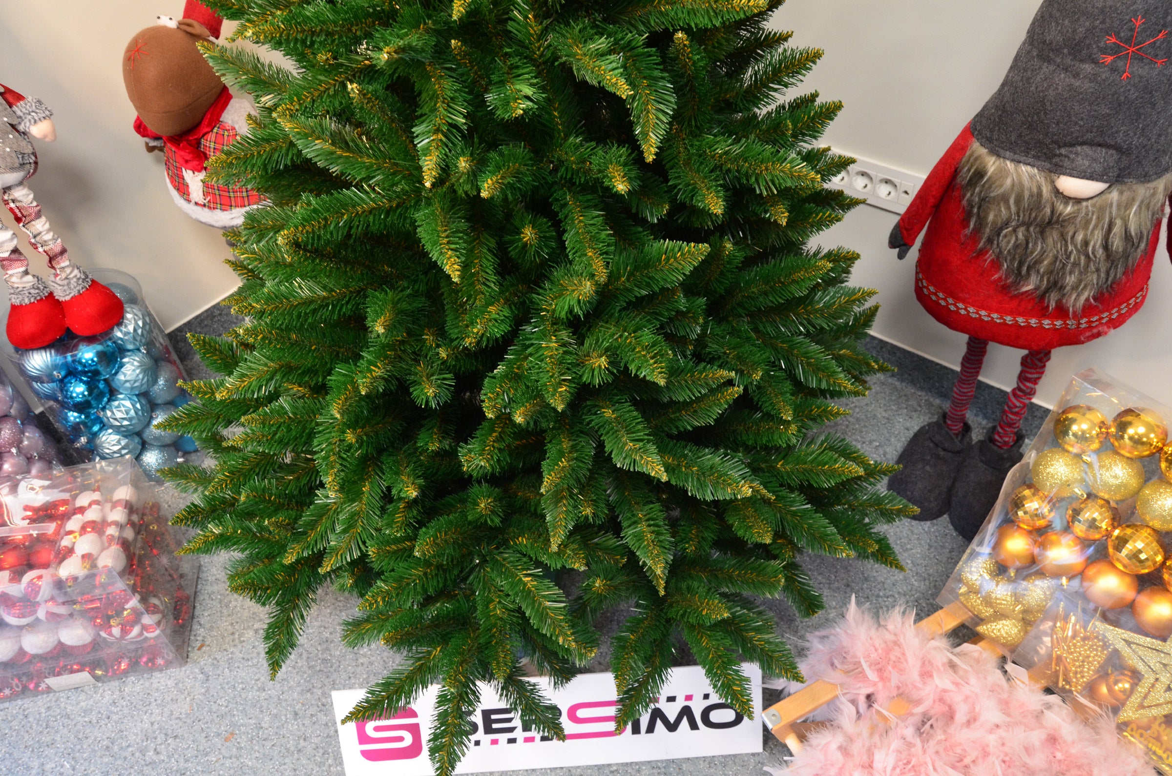 Brad artificial Christmas Deluxe by Sersimo, Himalaya, 180cm