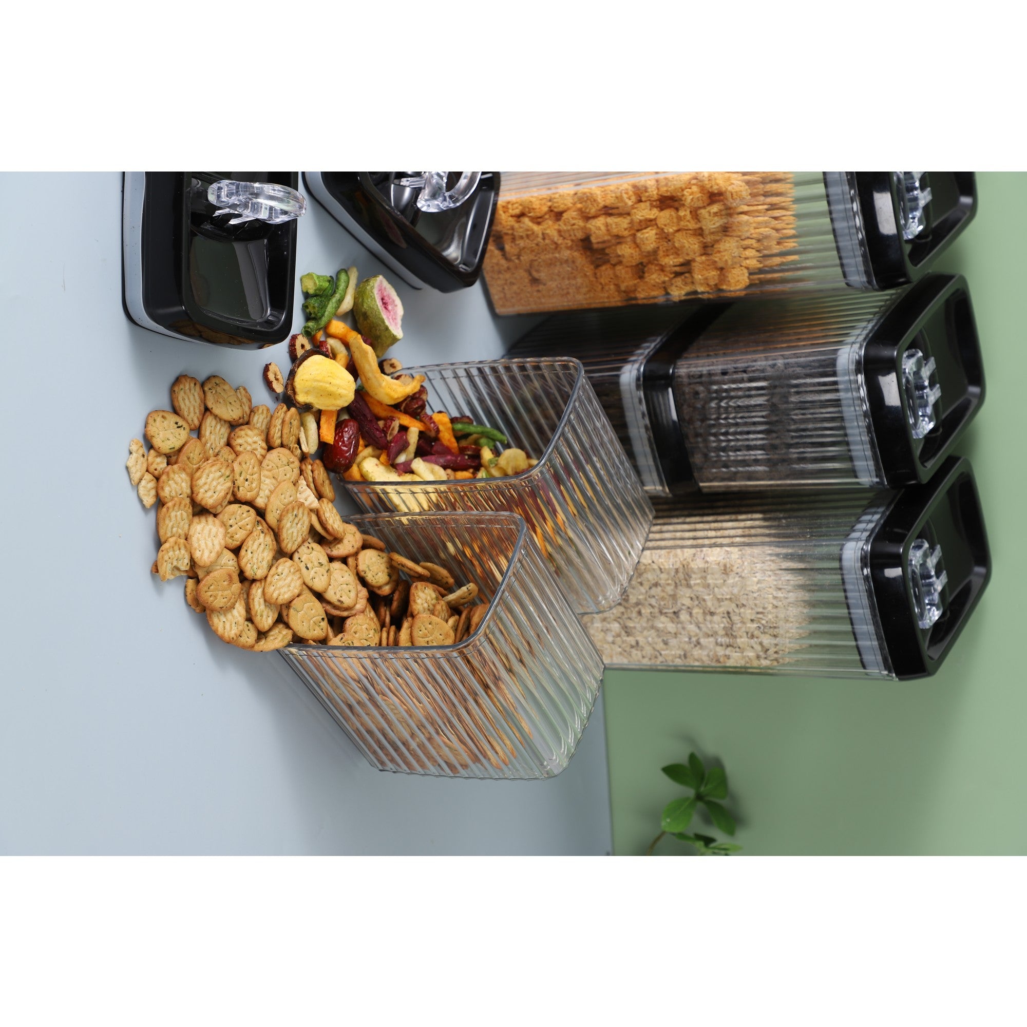 Set 5 Recipiente din Plastic, pentru Alimente/Obiecte, Inchidere Ermetica, Textura Ondulata, 4 x 1.5l, 1 x 3.3 l, Transparent