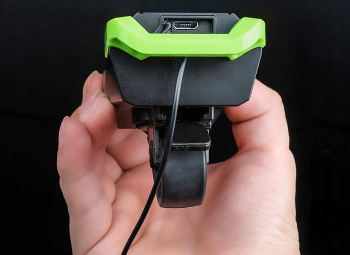 Far bicicleta 3 in 1, 2x LED 5 Wati, claxon, vitezometru, distanta, acumulator 4000mAh, USB, rezistent la apa