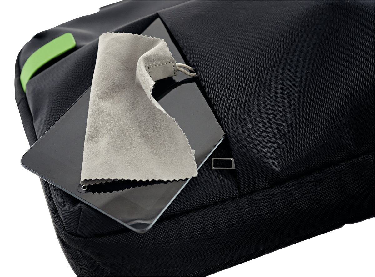 GEANTA Leitz, pt. notebook de max. 15.6 inch, 1 compartiment, buzunar frontal x 2 | buzunar dorsal x 2, waterproof