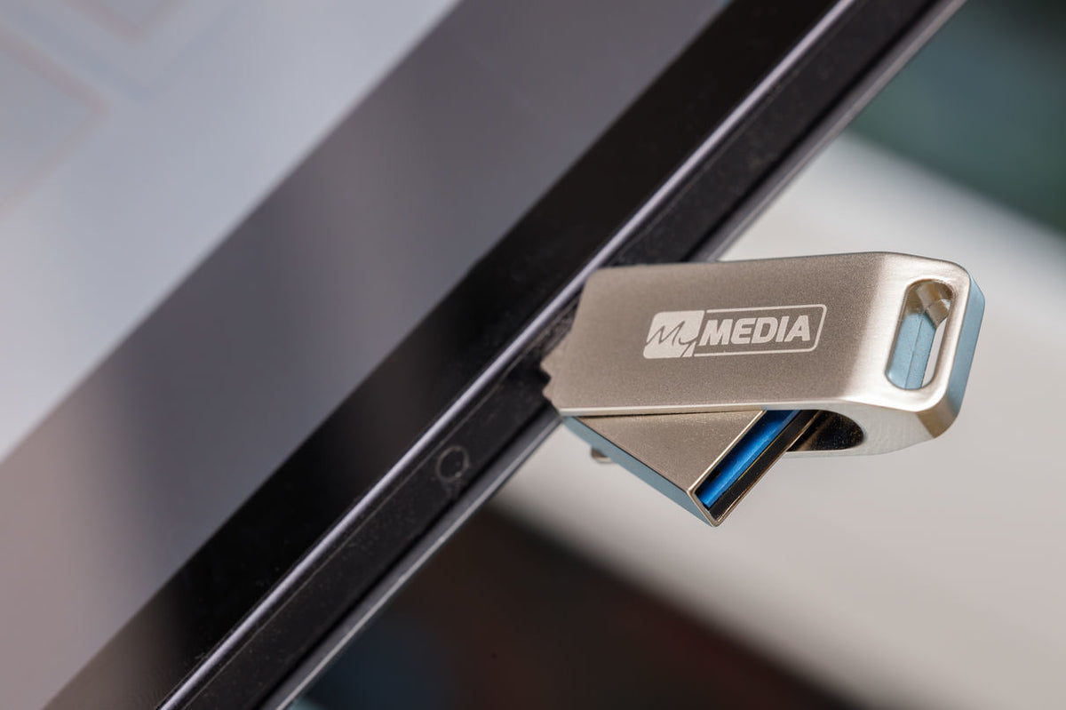 MyMedia My Media Dual USB 3.2 Gen 1 /USB C Drive 16GB 