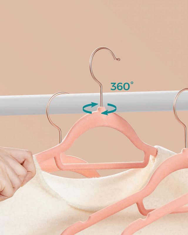 SONGMICS Set de 30 de umerase pentru haine, anti-alunecare cu catifea, bara de cravata si carlig pivotant, 43,5 cm, roz