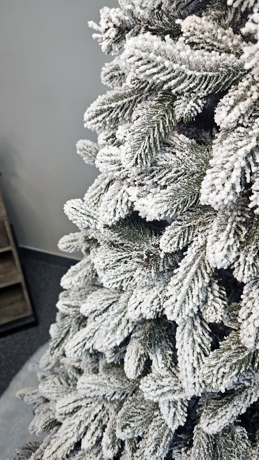 Brad artificial Christmas Deluxe by Sersimo, Global nins, mix 2D+3D, 180cm