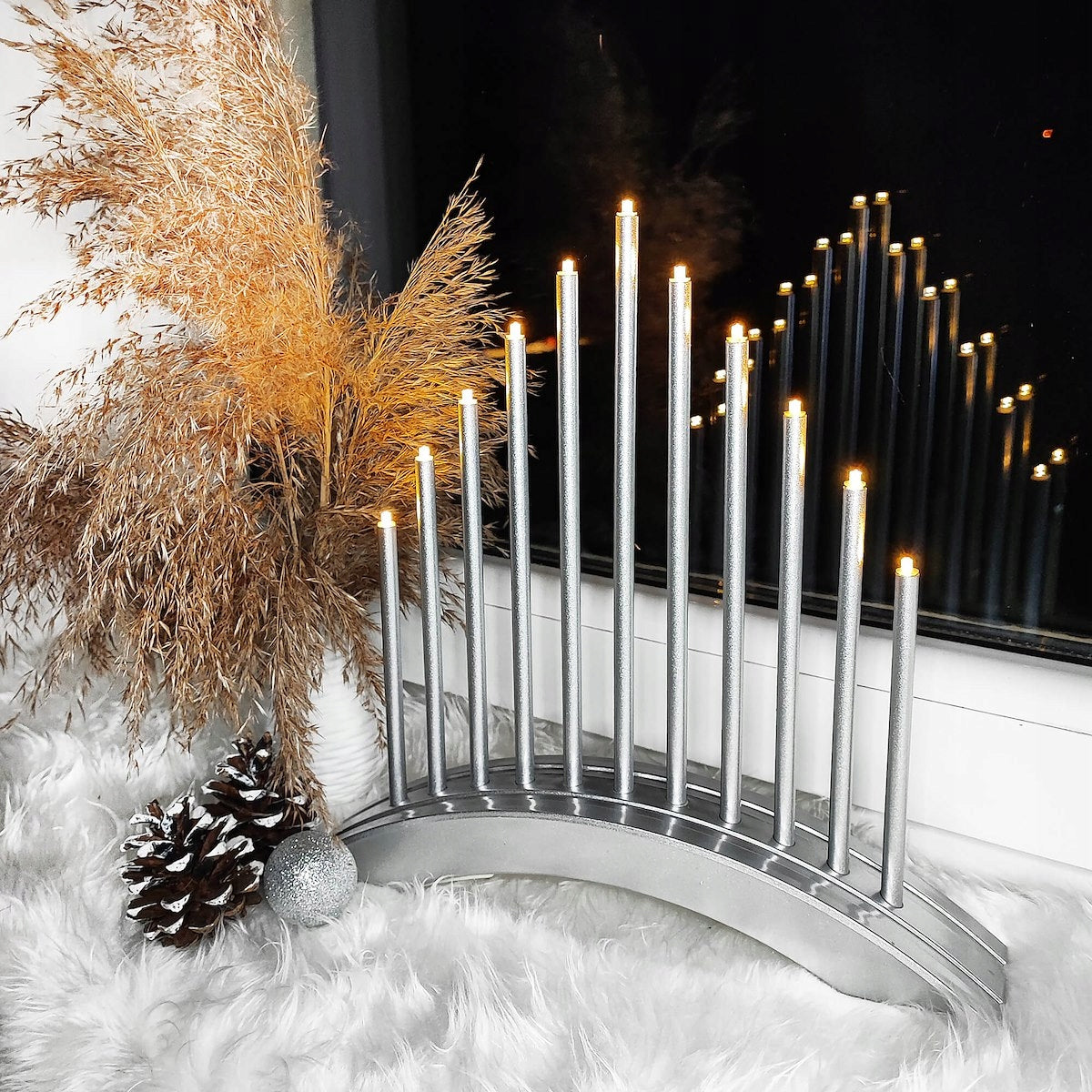 Lumanari decorative de Craciun, 11 becuri tip LED, culoare argintiu