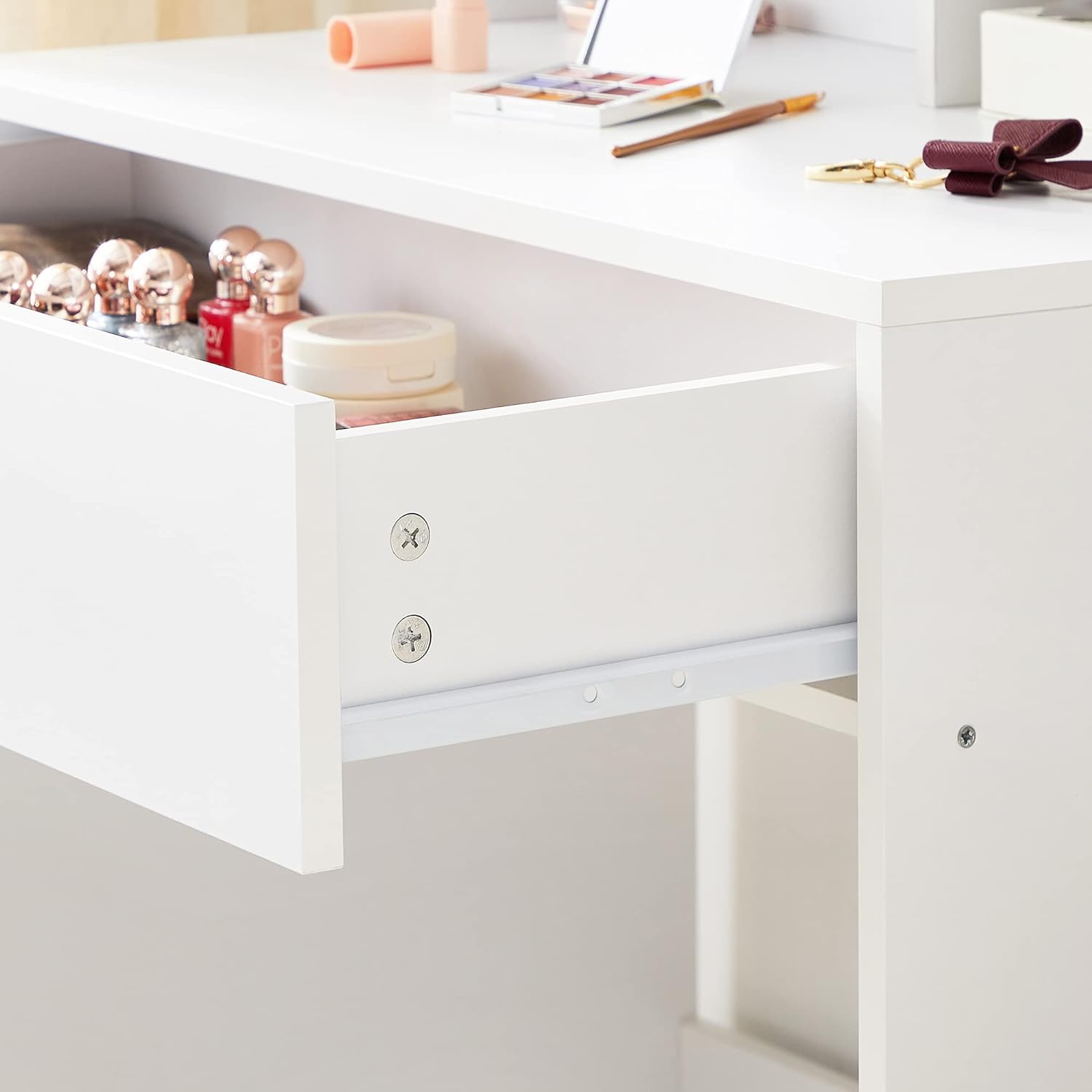 Masuta de toaleta cu oglinda, rafturi reglabile si sertar pentru cosmetice, 70x40x136cm, alb