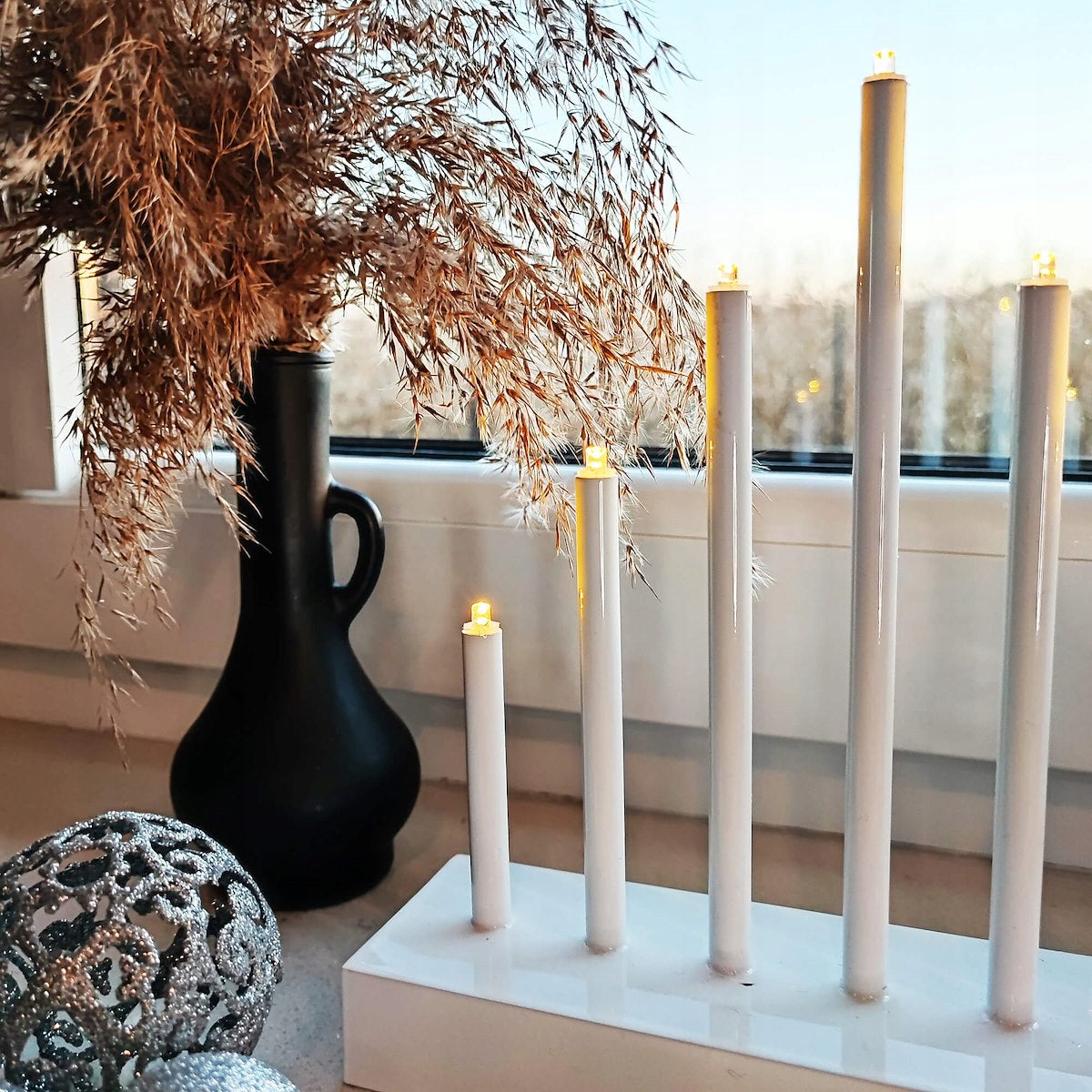 Lumanari decorative de Craciun, 7 becuri tip LED, culoare argintiu