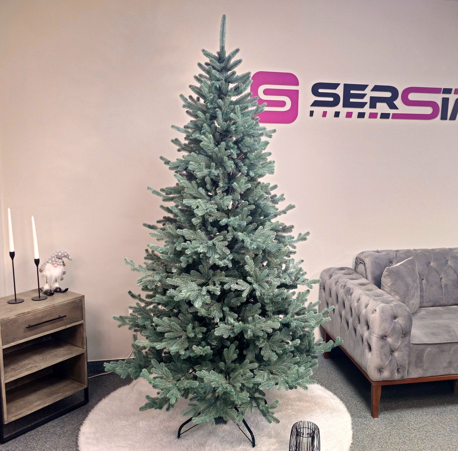 Brad artificial Christmas Deluxe by Sersimo, Viena Select argintiu, integral 3D, 210cm