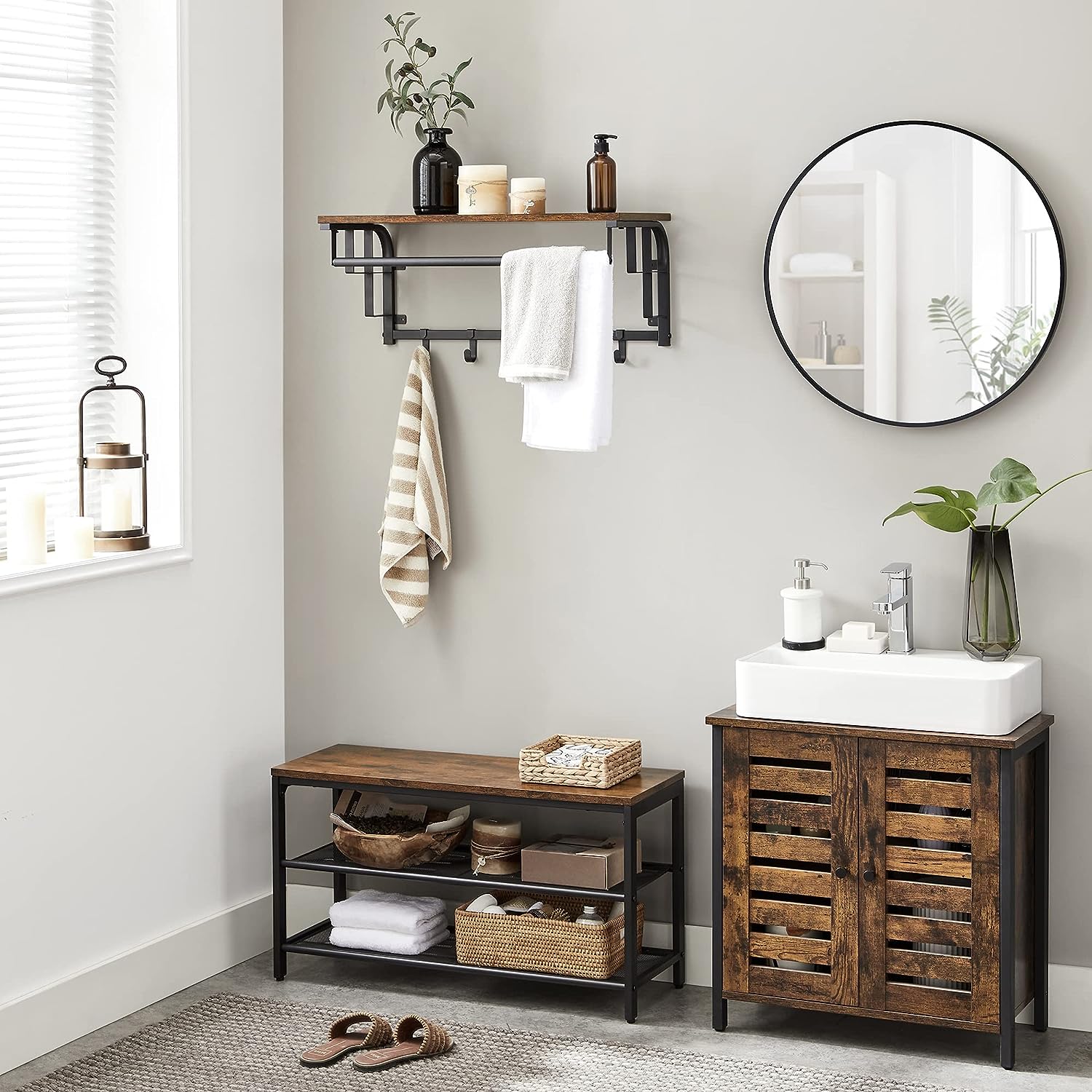 VASAGLE Cuier de perete cu raft de depozitare, 5 carlige detasabile, 30x66x27cm, maro rustic si negru
