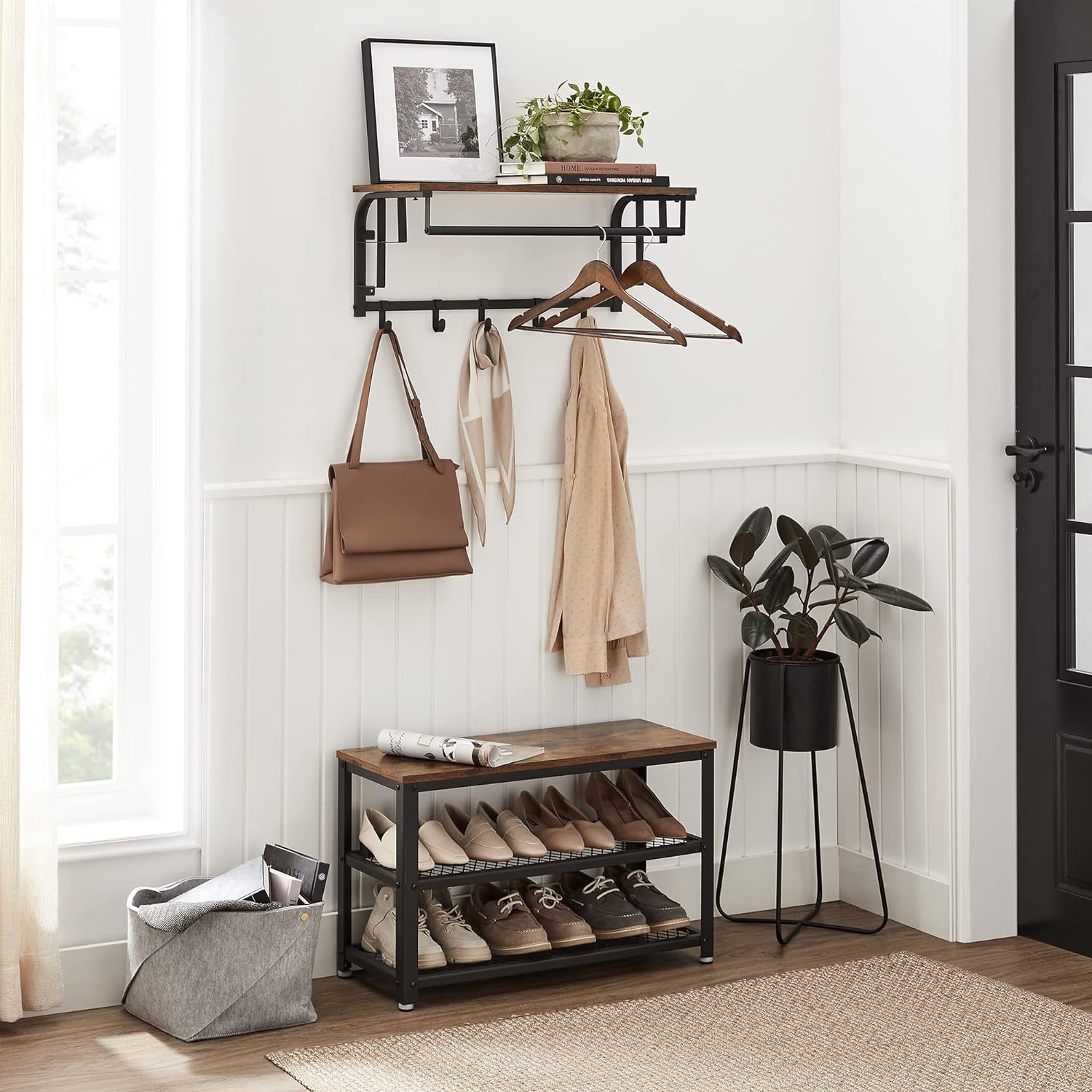 VASAGLE Cuier de perete cu raft de depozitare, 5 carlige detasabile, 30x66x27cm, maro rustic si negru