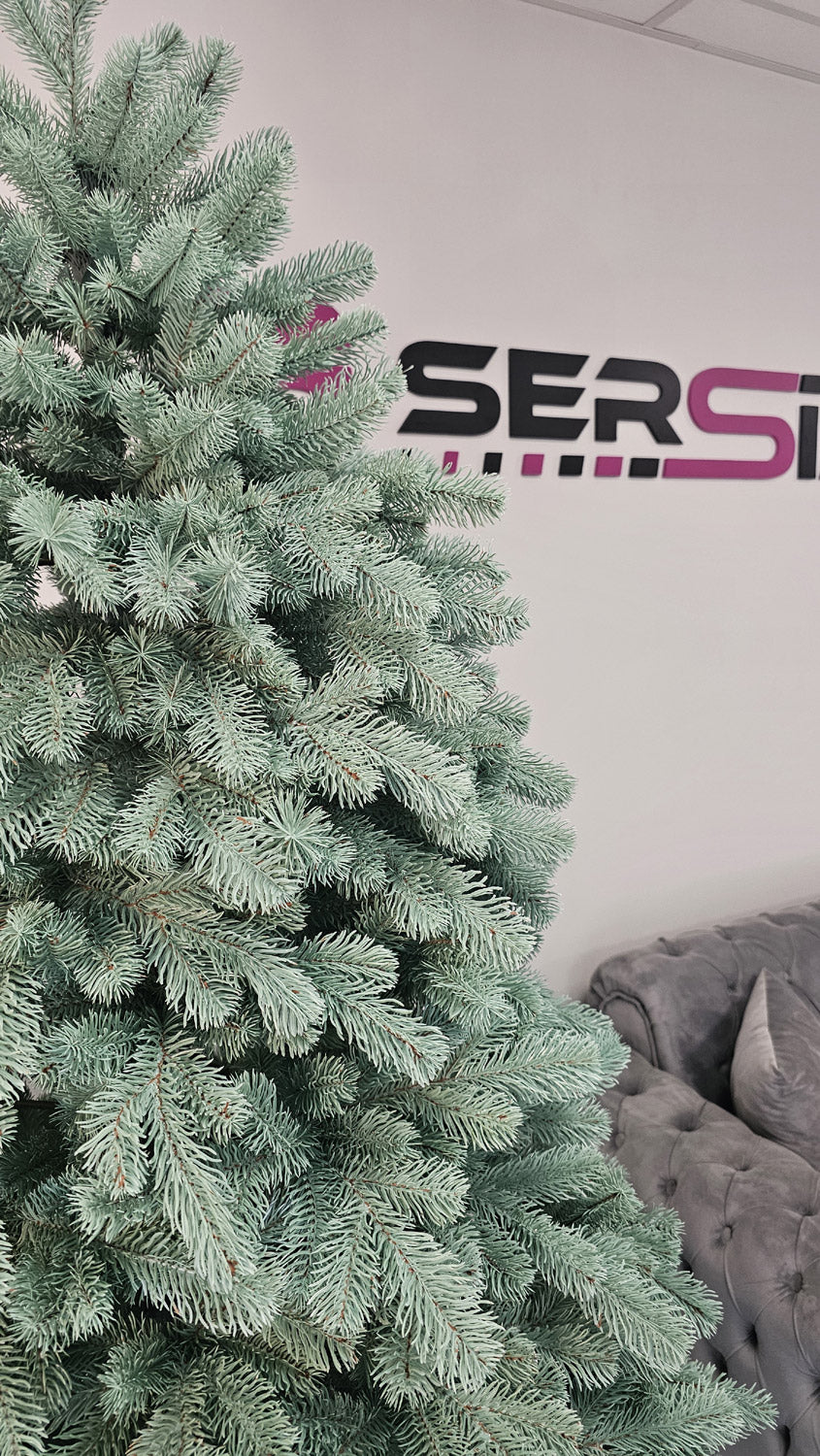 Brad artificial Christmas Deluxe by Sersimo, Kovalivska argintiu, 3D, 210 cm